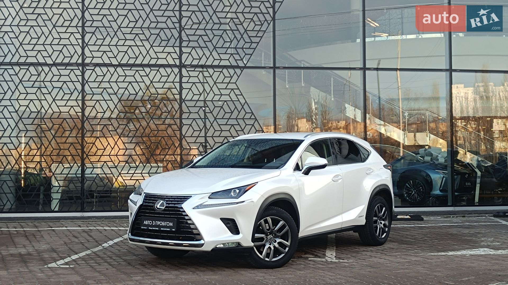 LEXUS NX 300H 2019