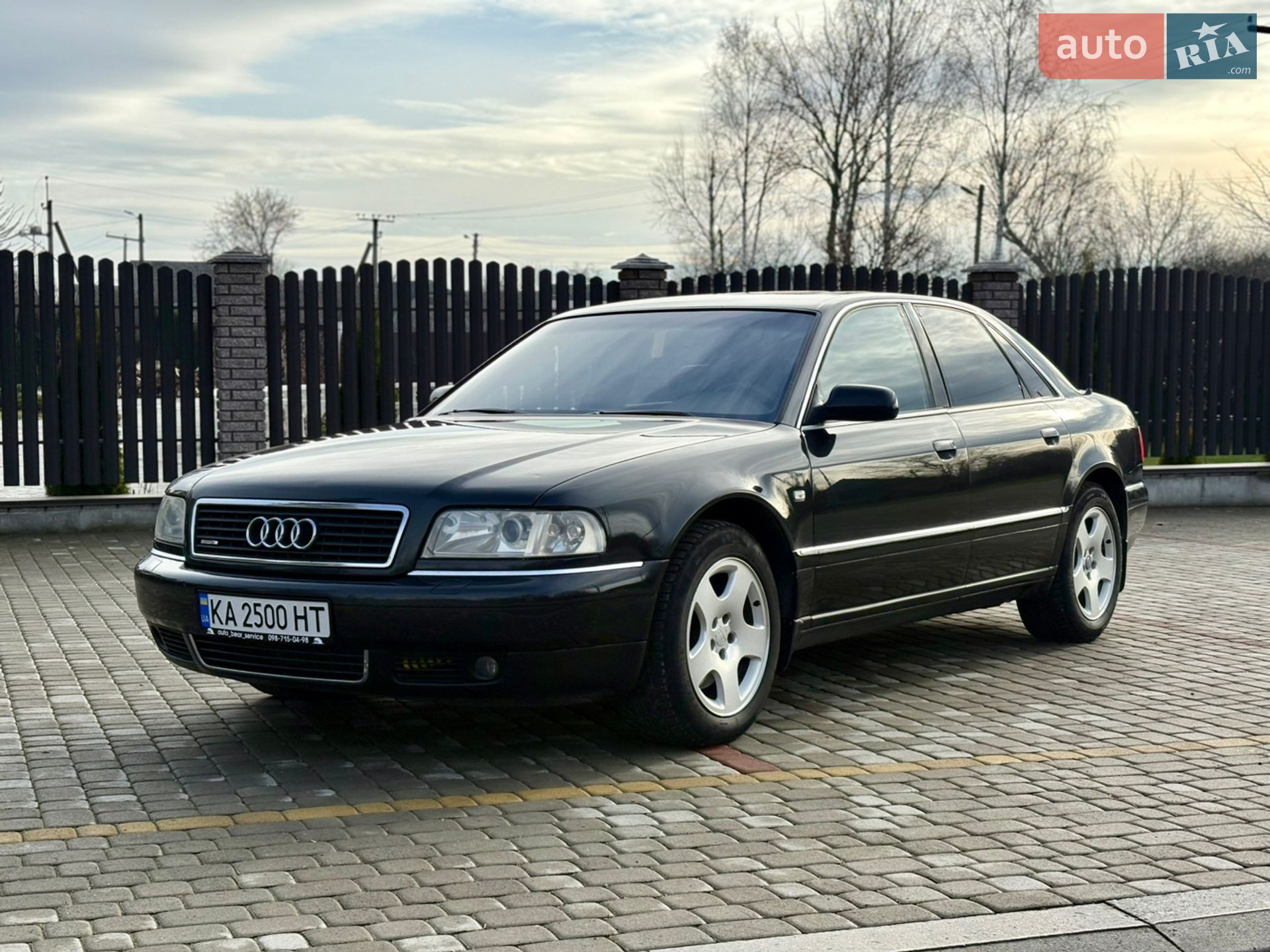 AUDI A8 2000