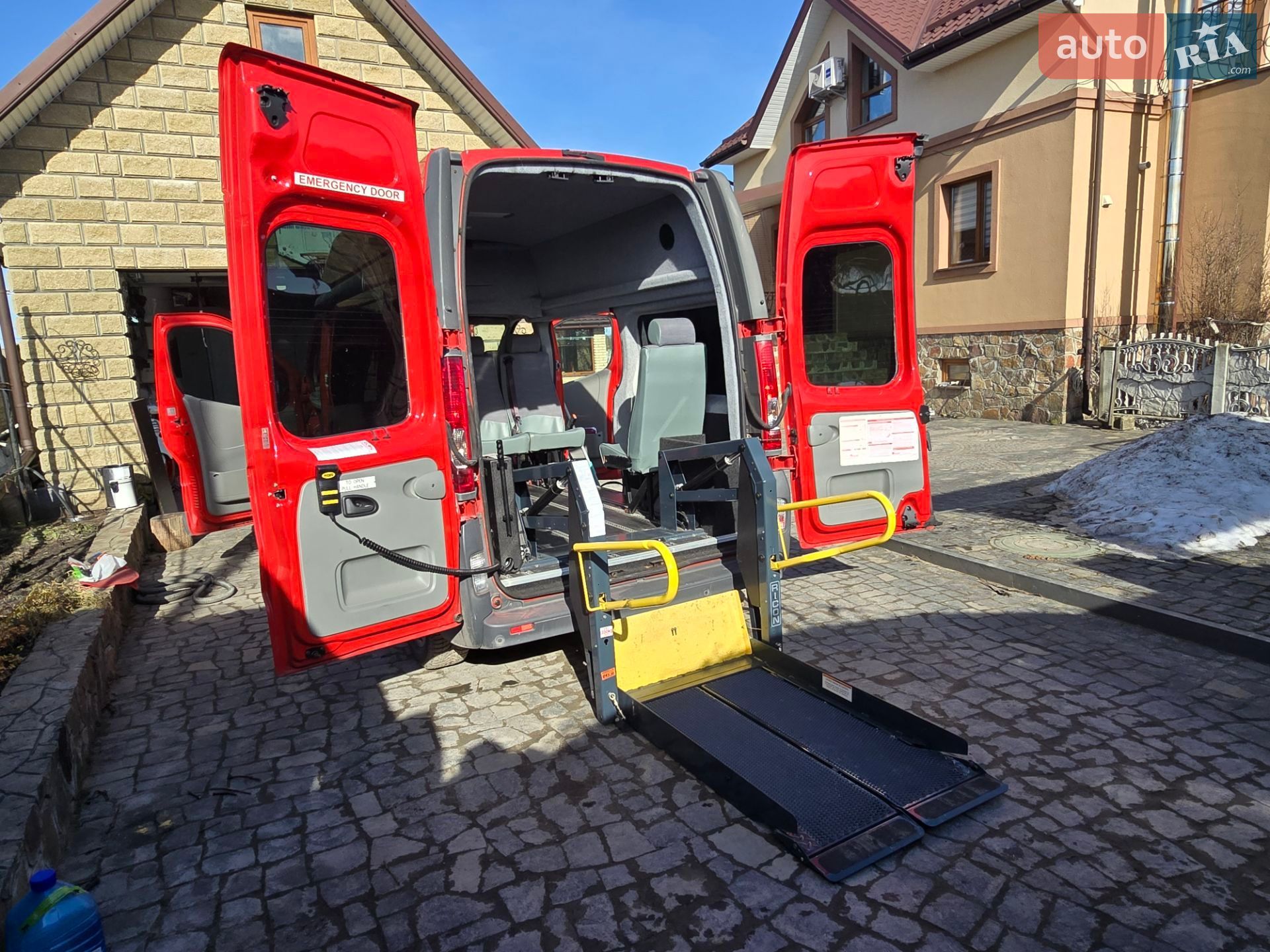 Головне фото звіту автомобіля RENAULT TRAFIC 2011