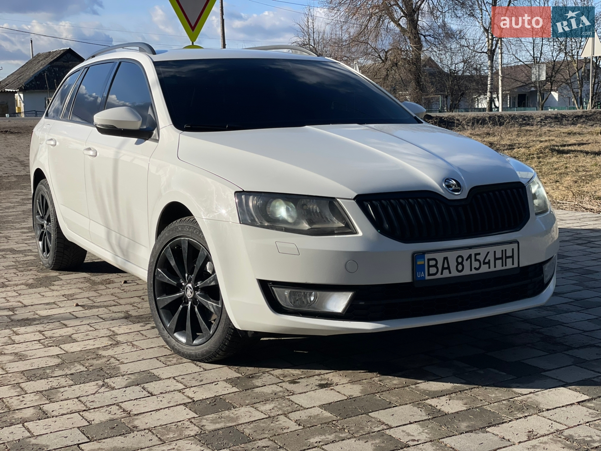 SKODA OCTAVIA COMBI 2014