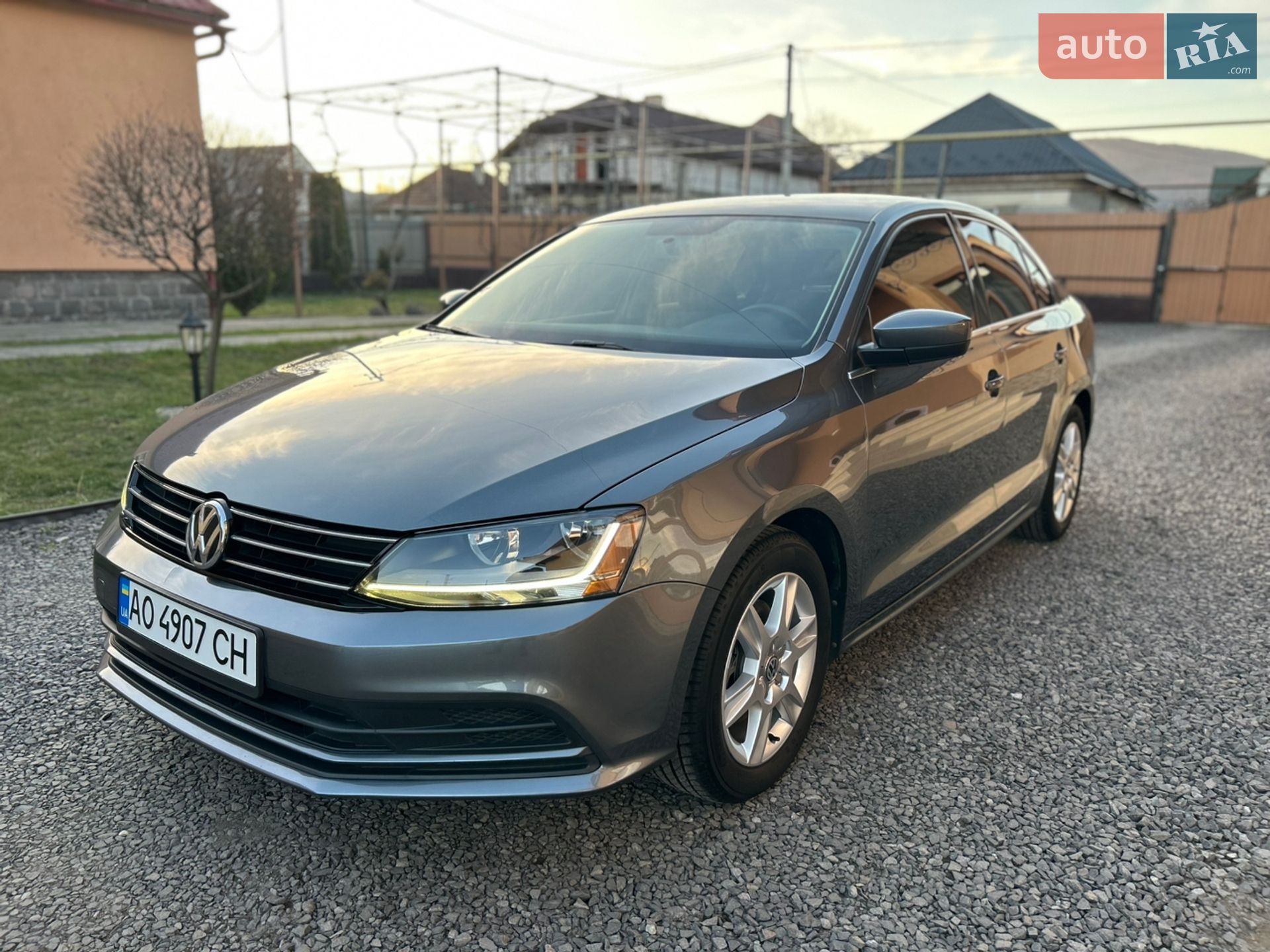 VOLKSWAGEN JETTA 2017