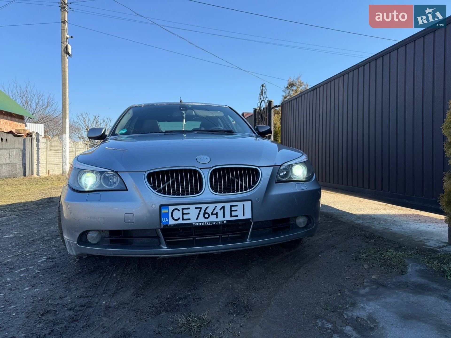Головне фото звіту автомобіля BMW 525 2006