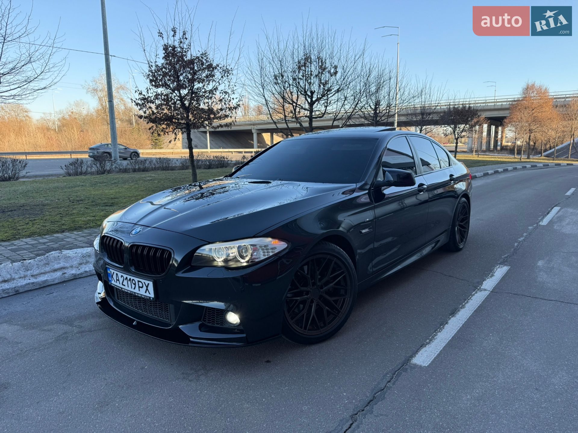 Головне фото звіту автомобіля BMW 528I 2012