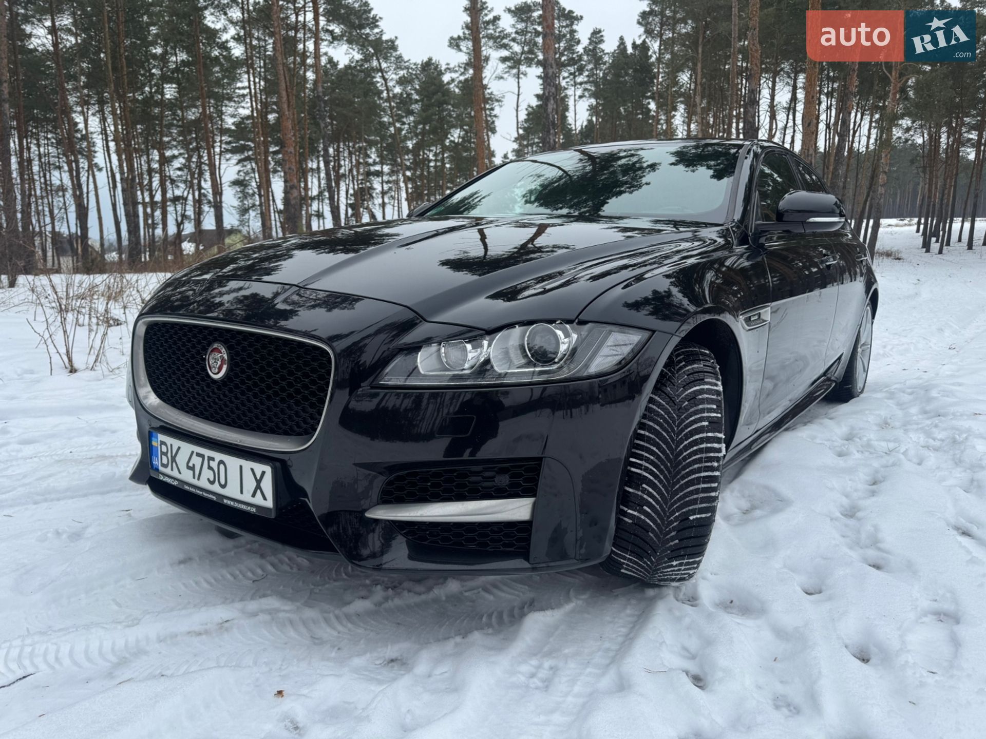 Головне фото звіту автомобіля JAGUAR XF 2018