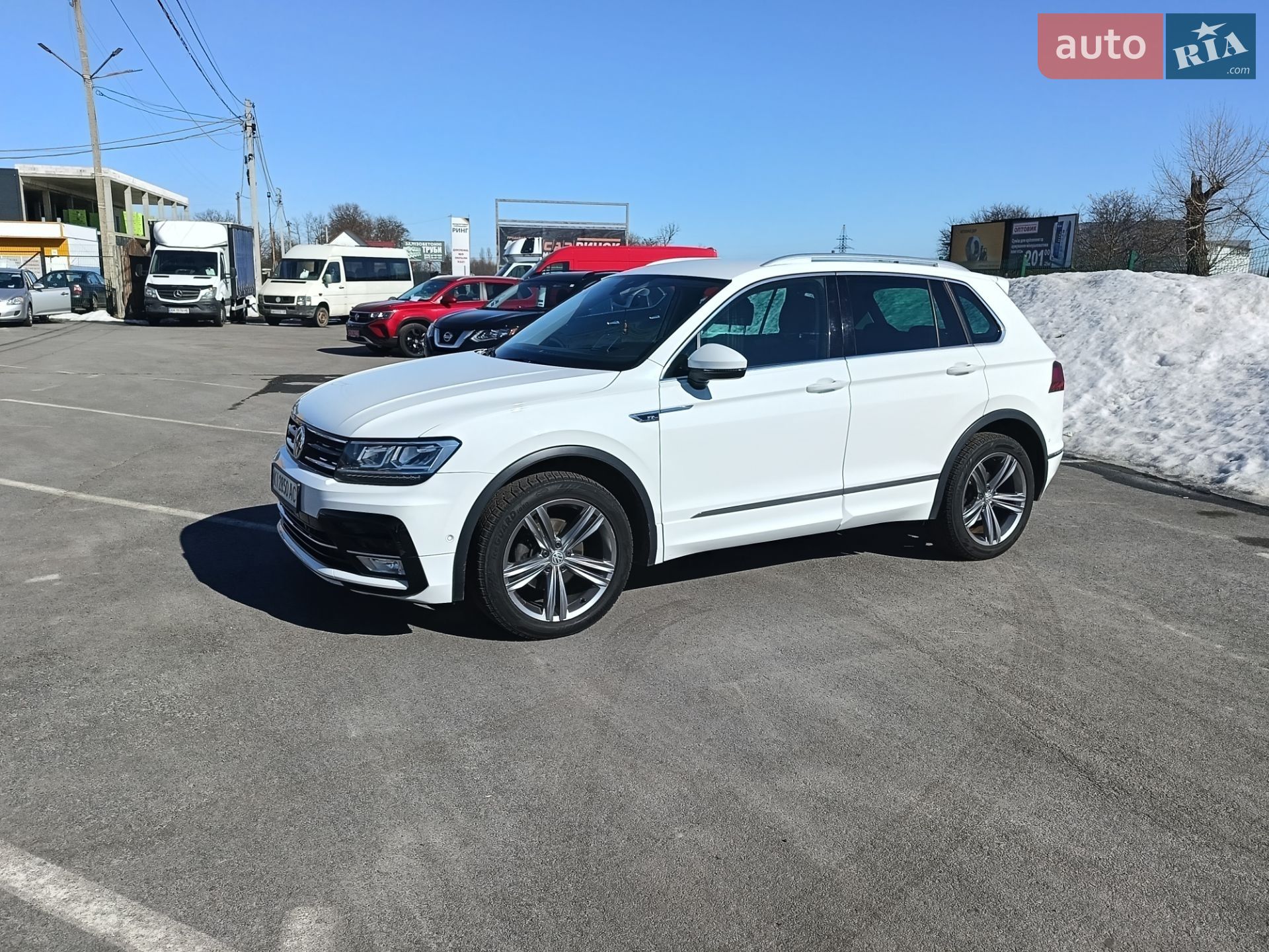 VOLKSWAGEN TIGUAN 2016