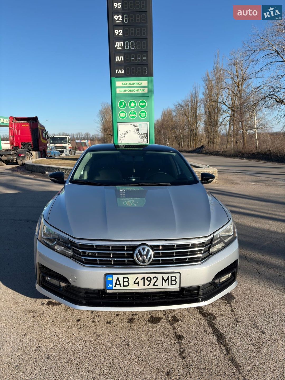 VOLKSWAGEN PASSAT 2017