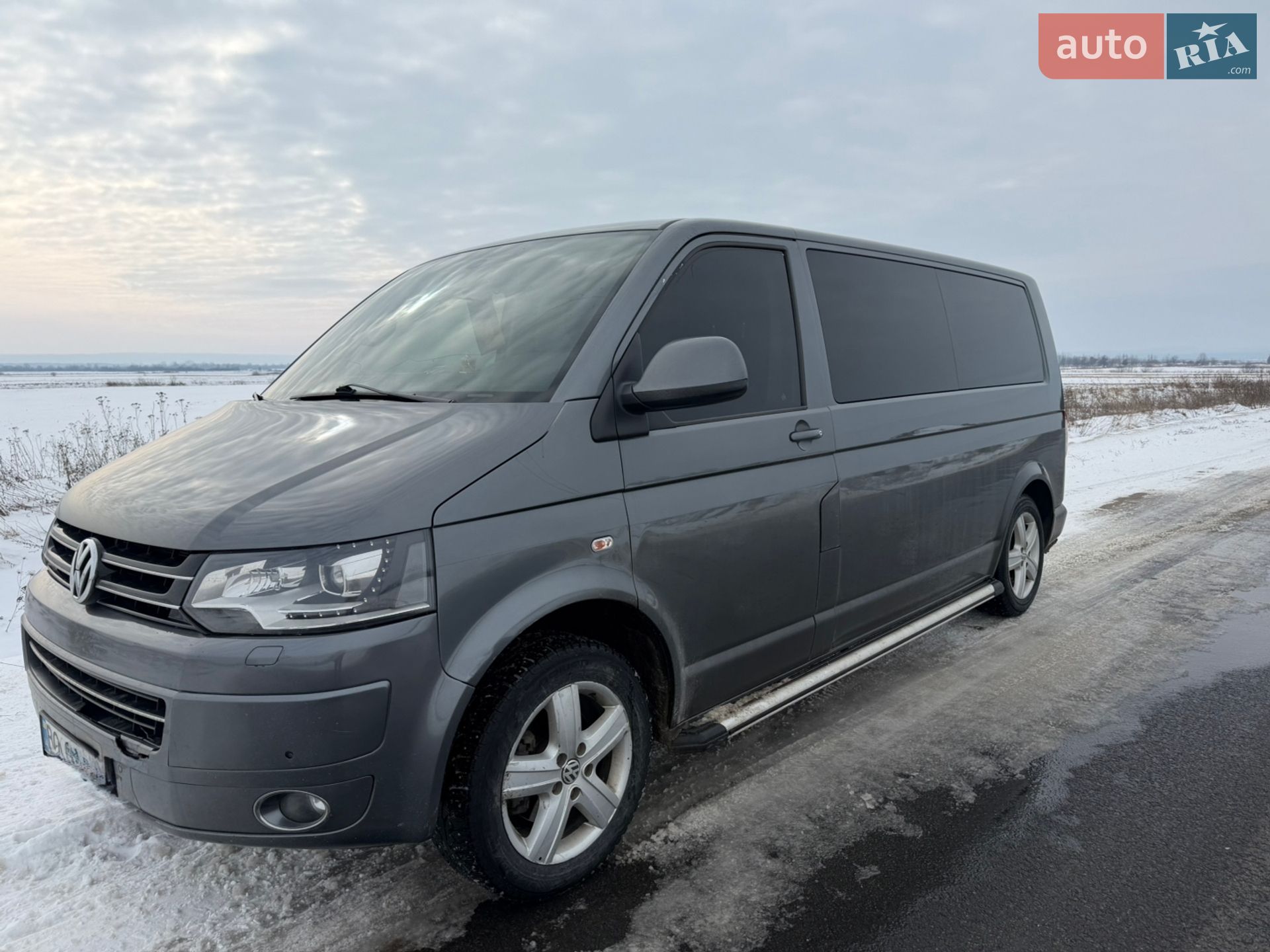 VOLKSWAGEN TRANSPORTER 2012
