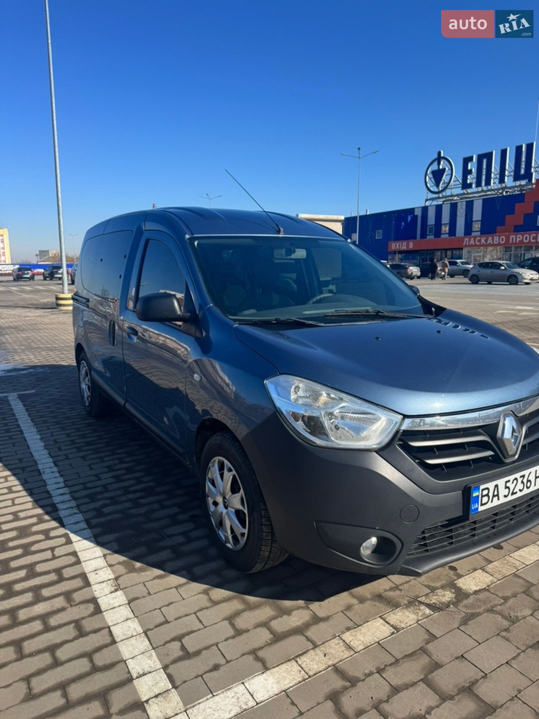 RENAULT DOKKER 2013