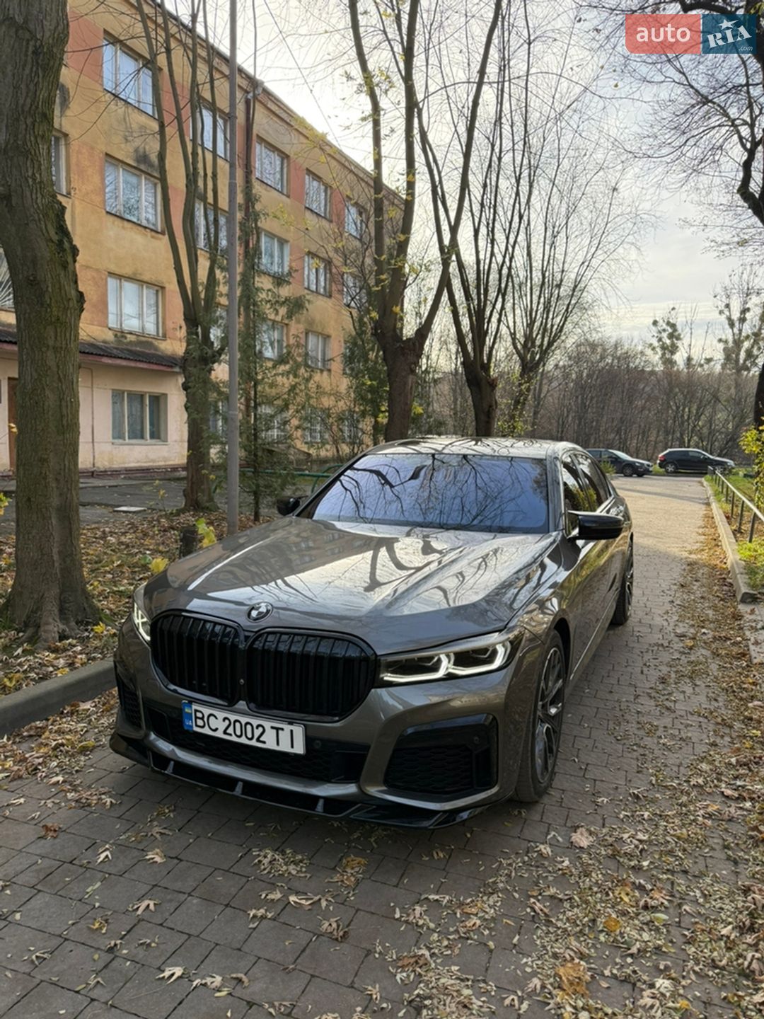 BMW 740 2016