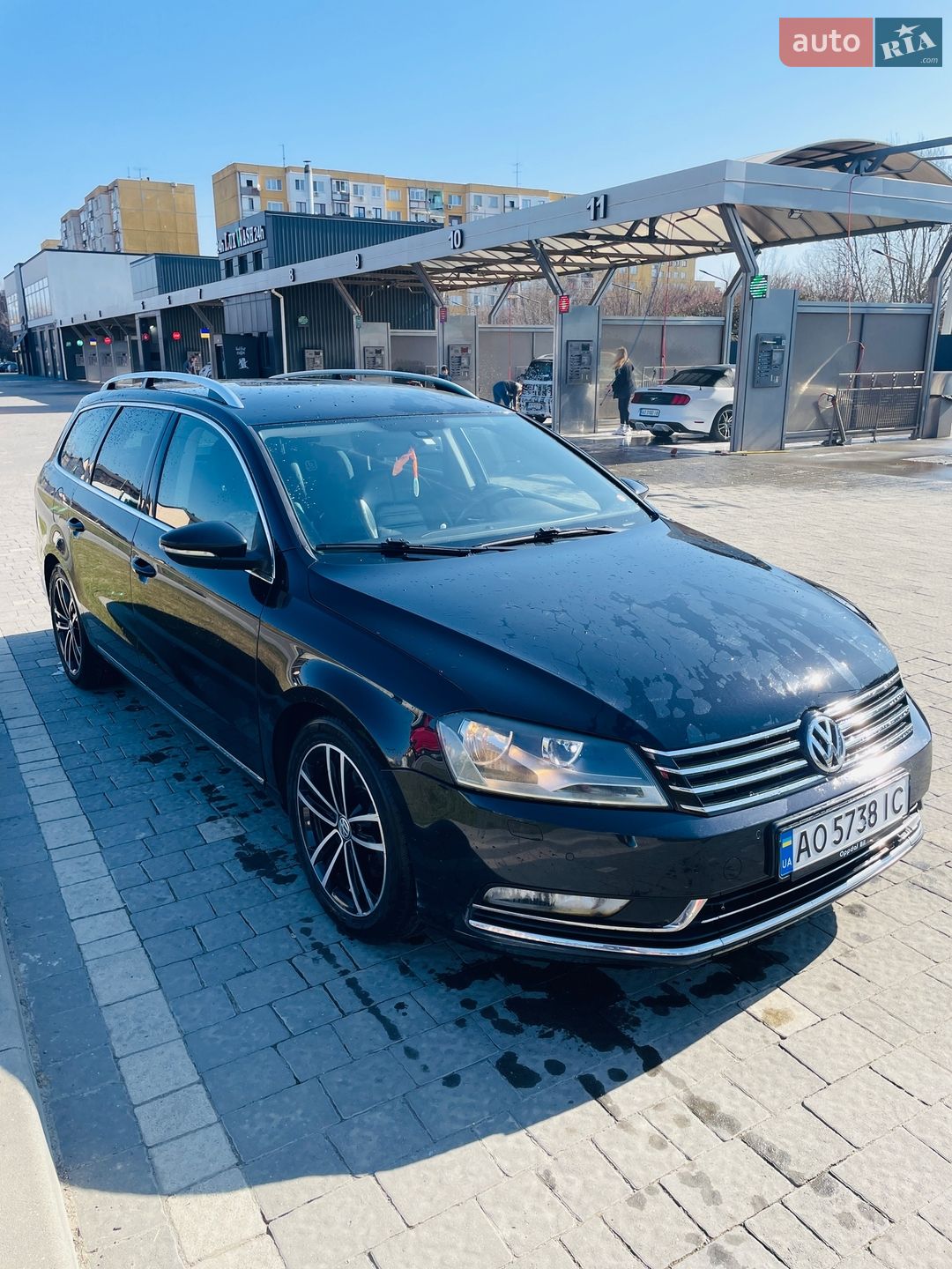 VOLKSWAGEN PASSAT 2011