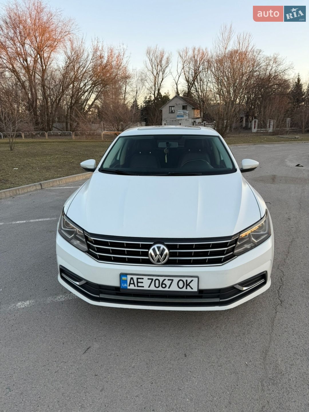 VOLKSWAGEN PASSAT 2016