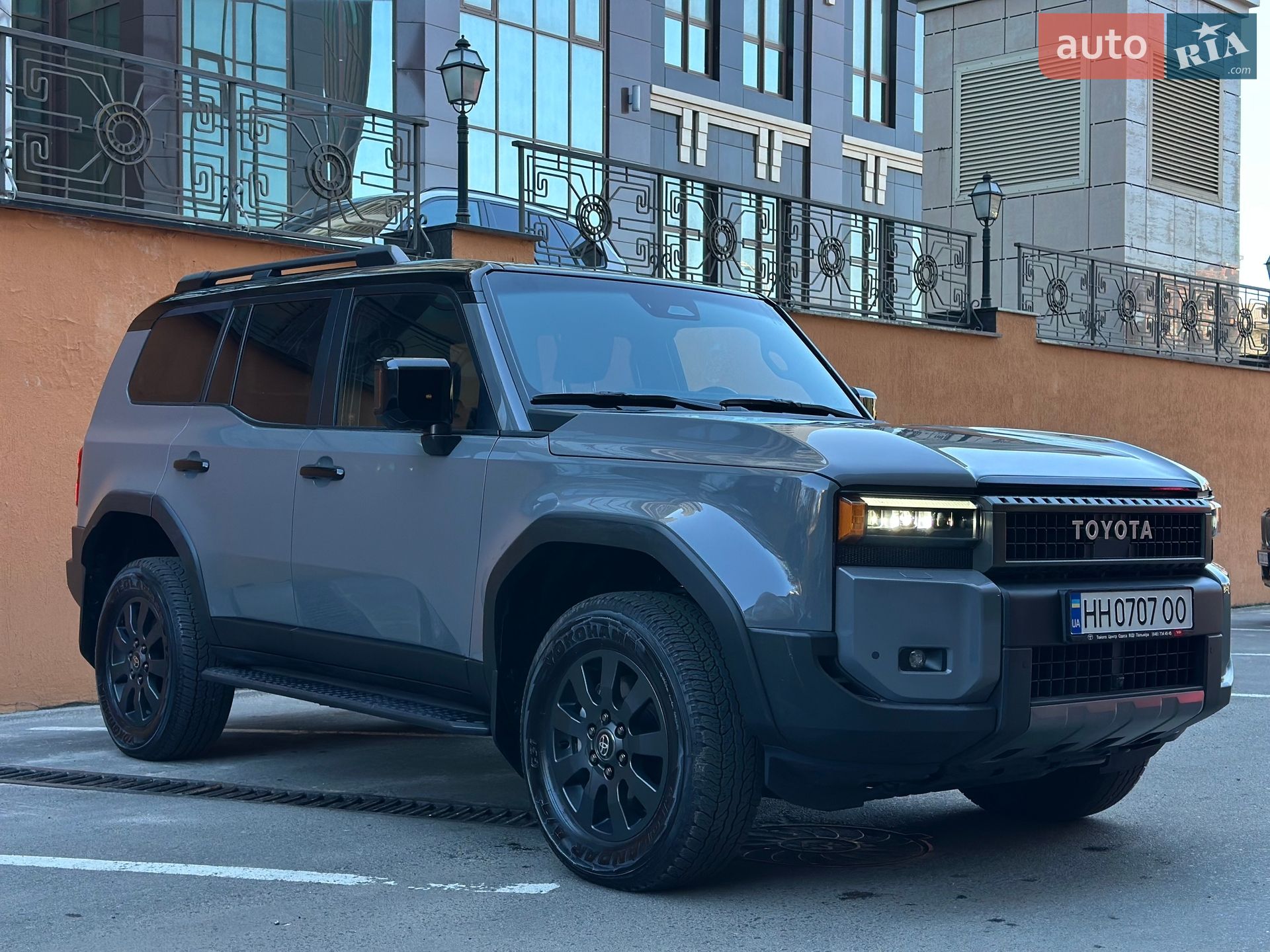 TOYOTA LAND CRUISER PRADO 2025