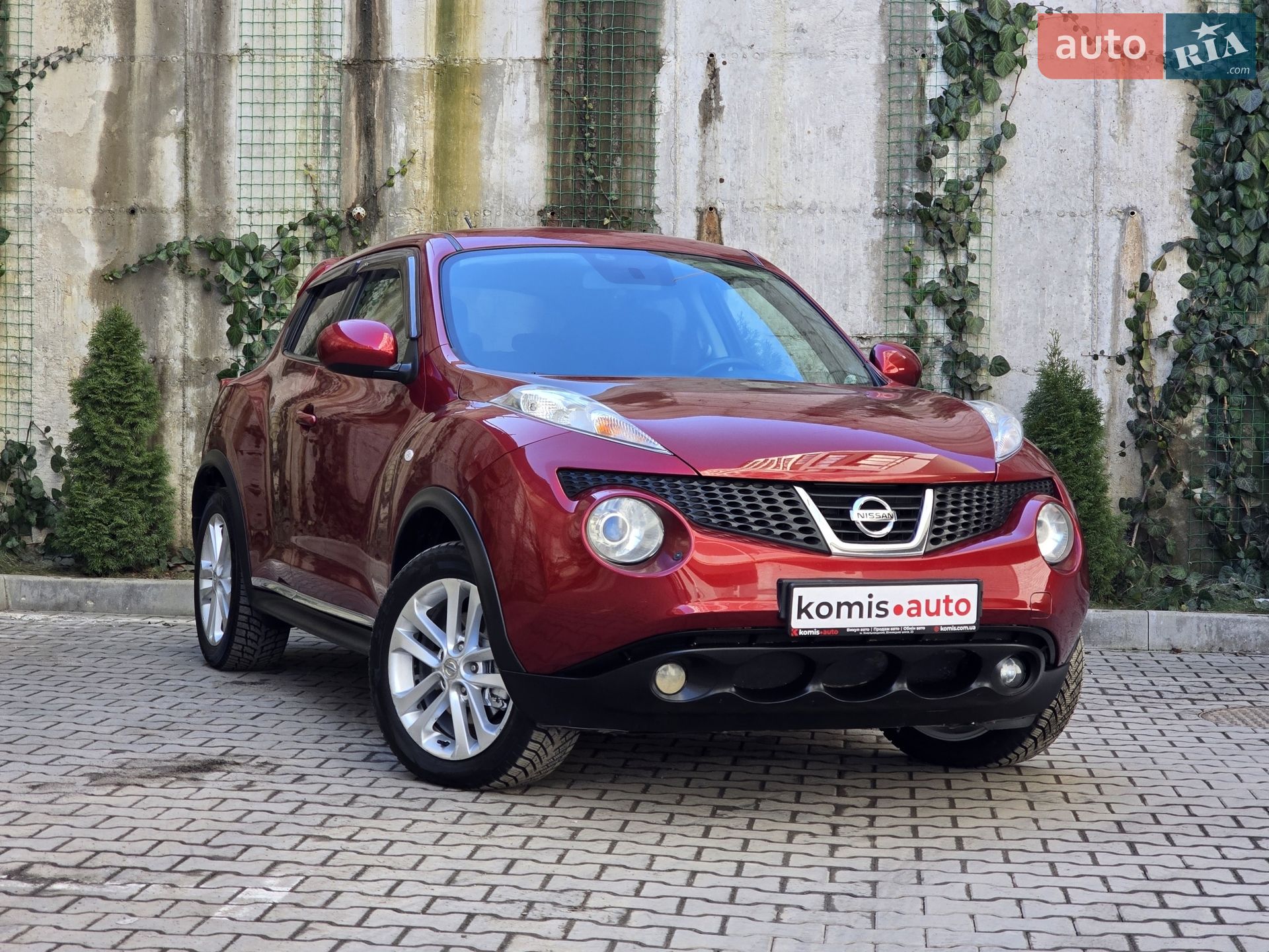 Головне фото звіту автомобіля NISSAN JUKE 2011