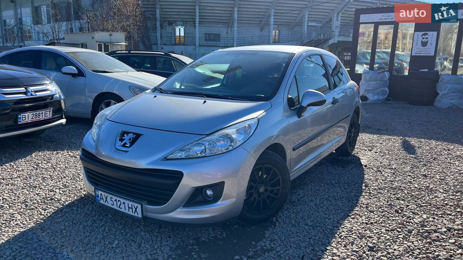 PEUGEOT 207 2010