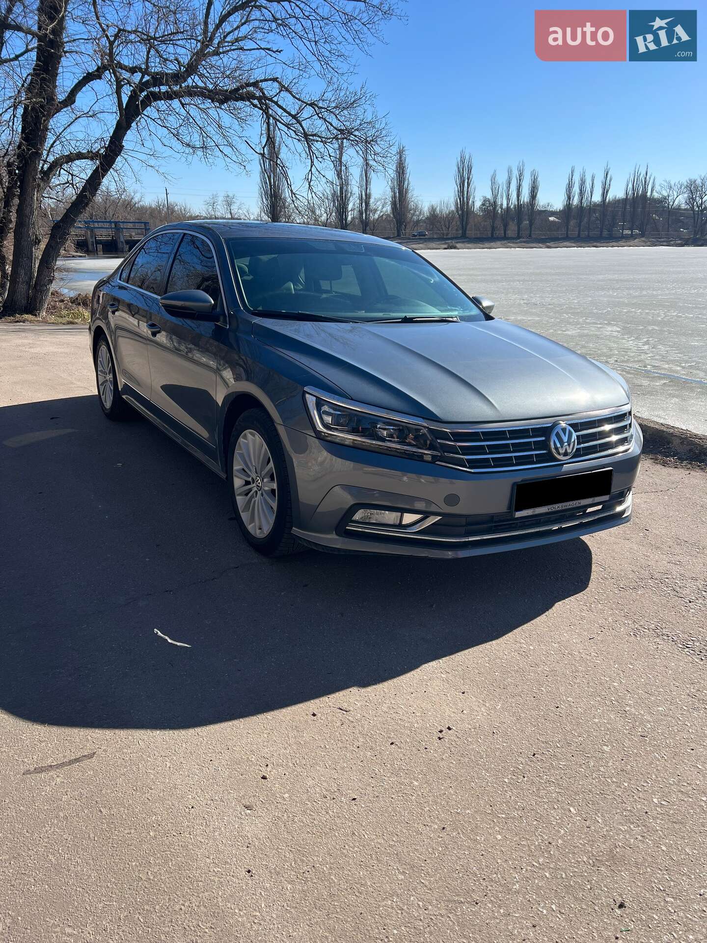 VOLKSWAGEN PASSAT 2016