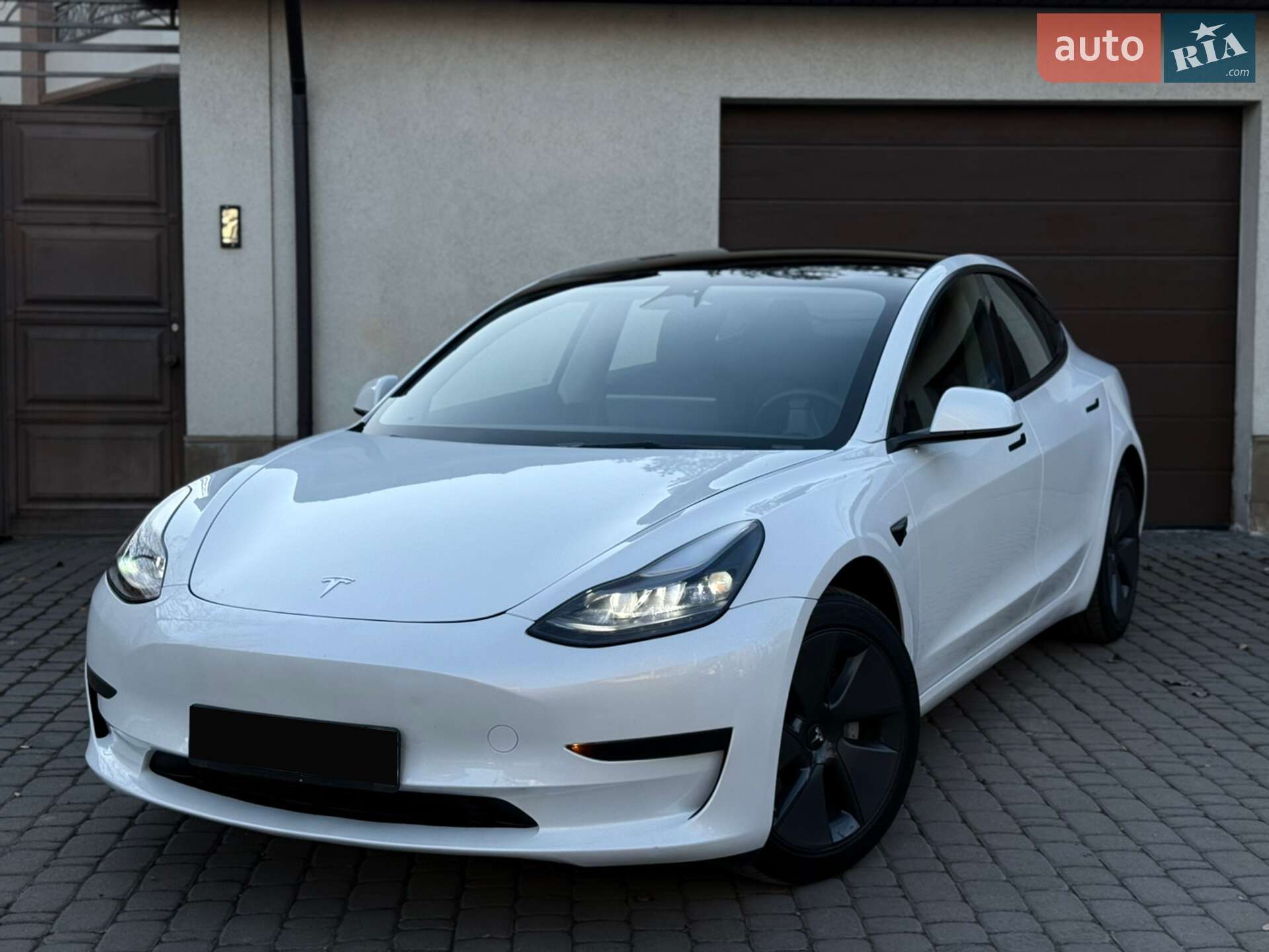 Tesla Model 3 2023
