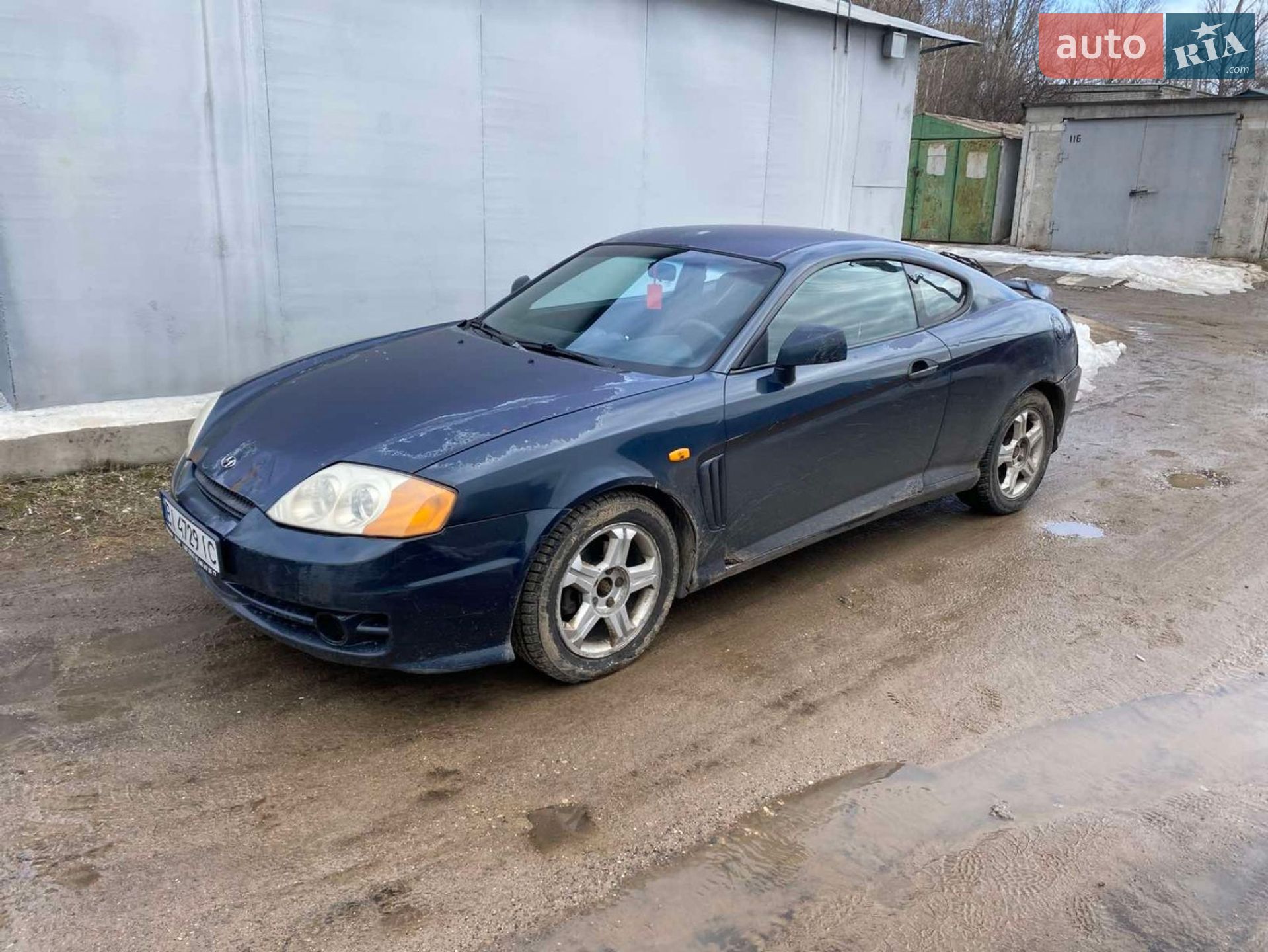 HYUNDAI COUPE 2003