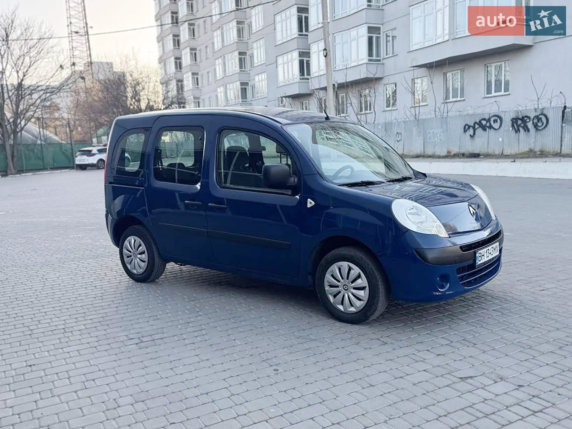 Головне фото звіту автомобіля RENAULT KANGOO 2009