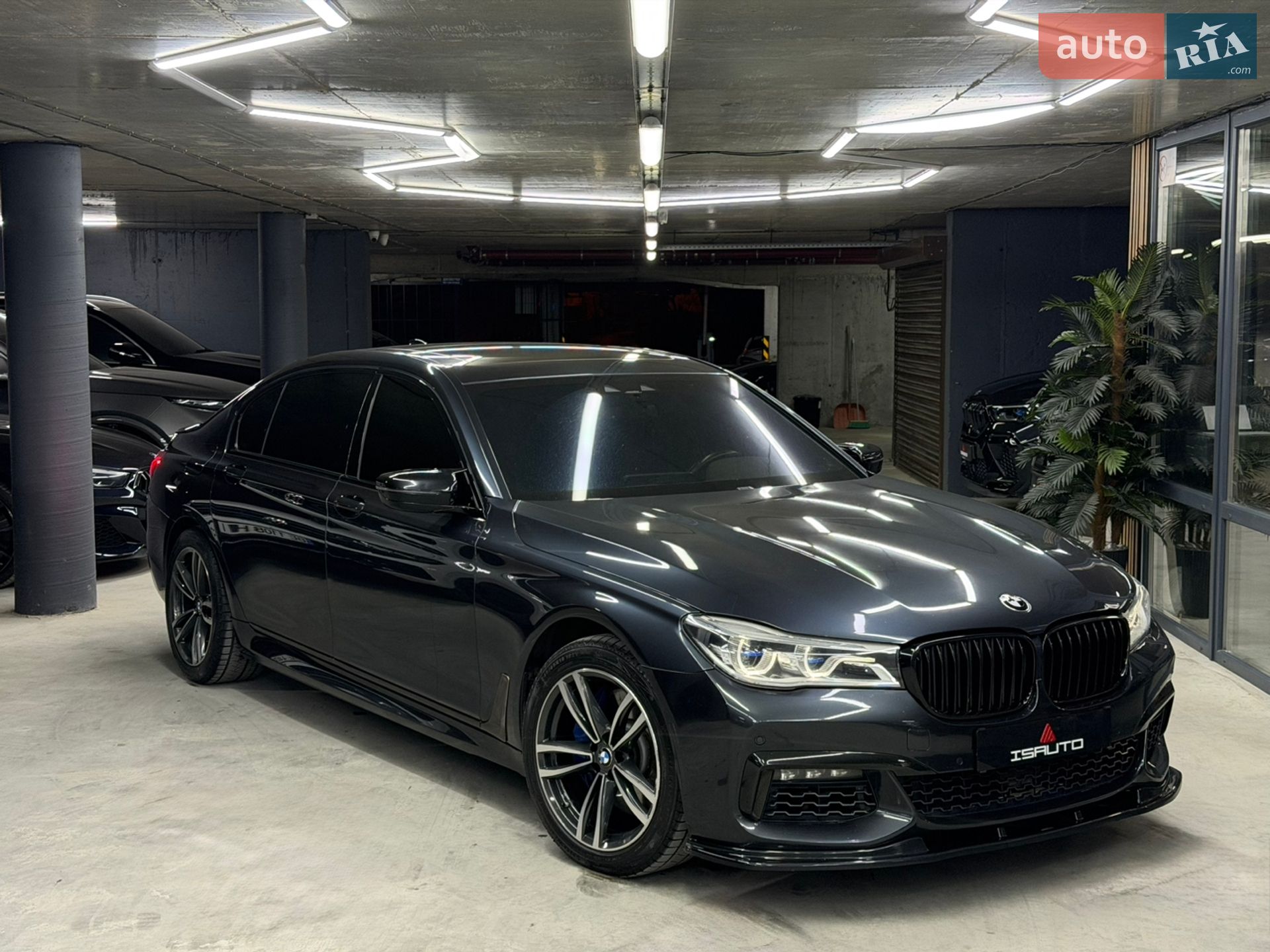 BMW 740 2015