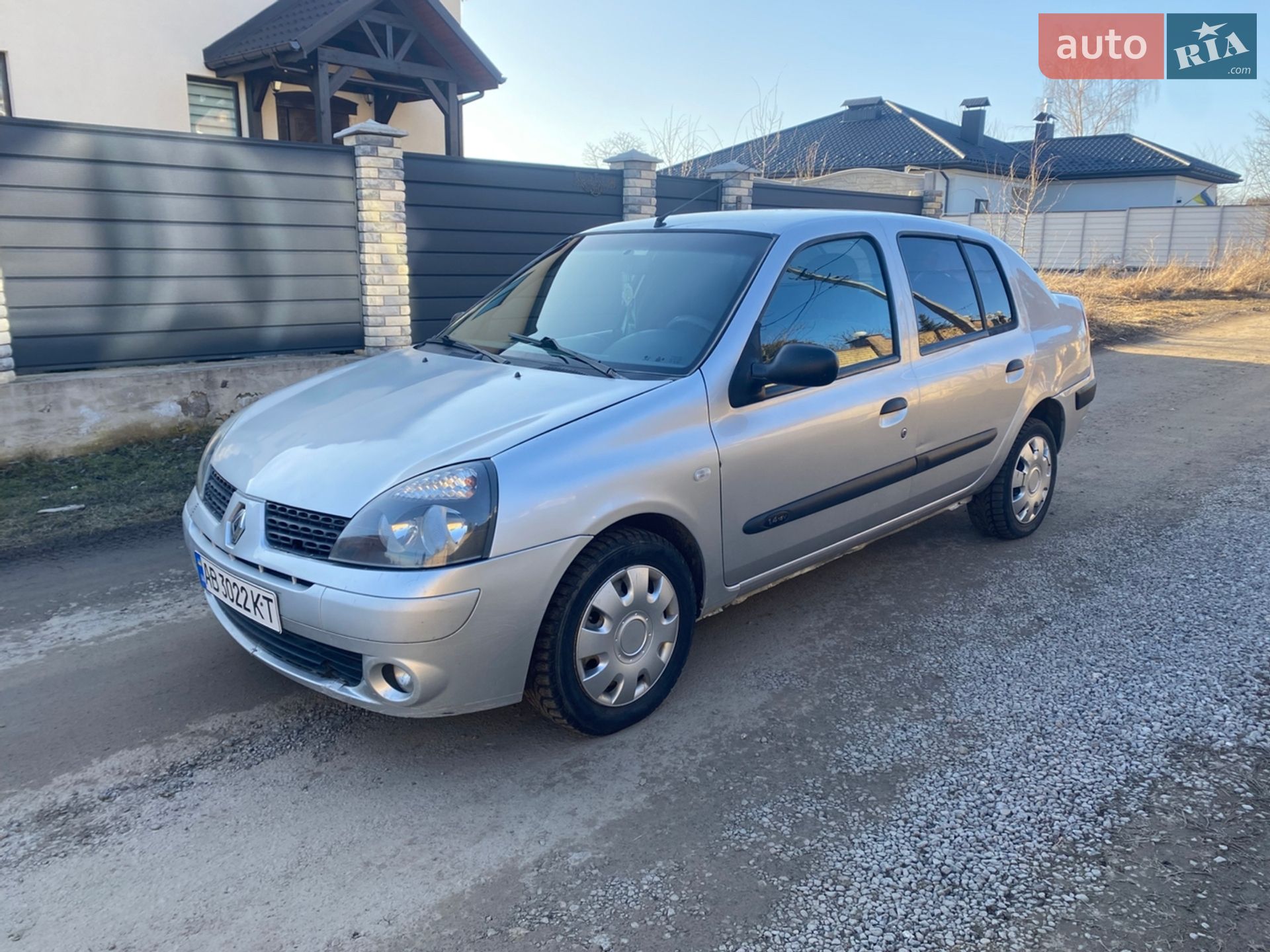RENAULT CLIO SYMBOL 2005