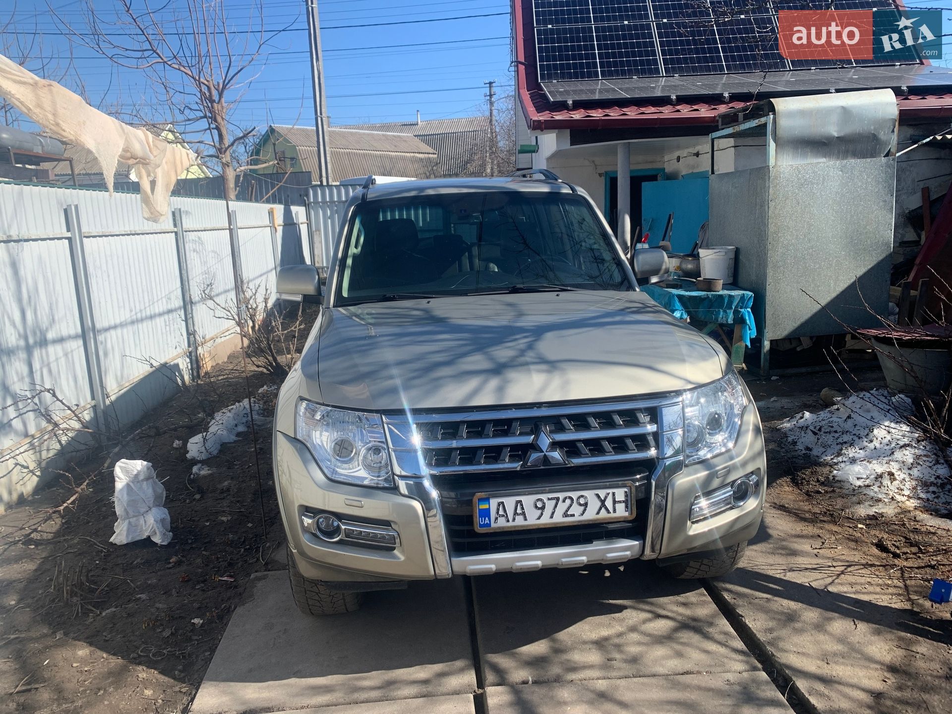 MITSUBISHI PAJERO 2017