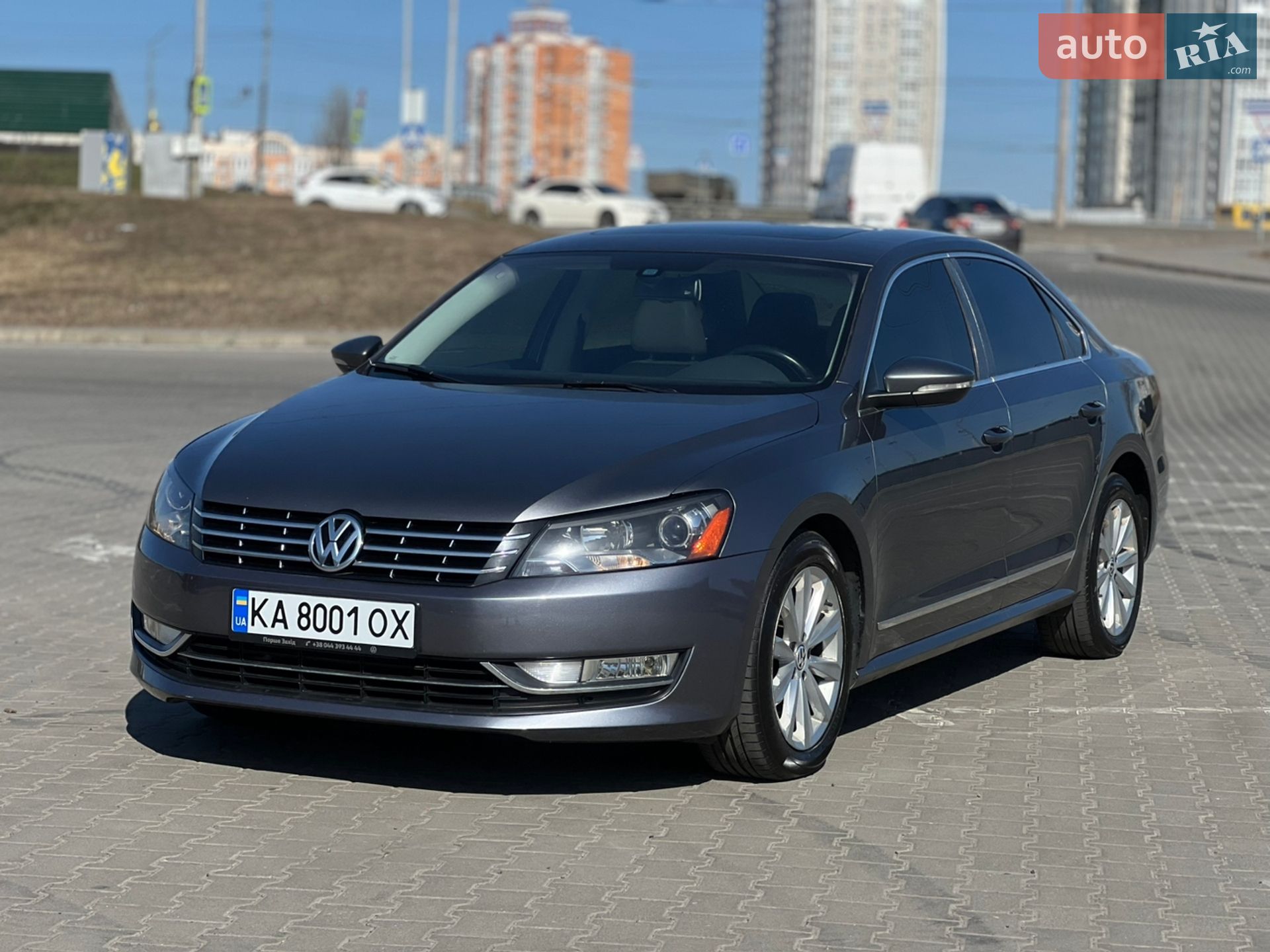 VOLKSWAGEN PASSAT 2011