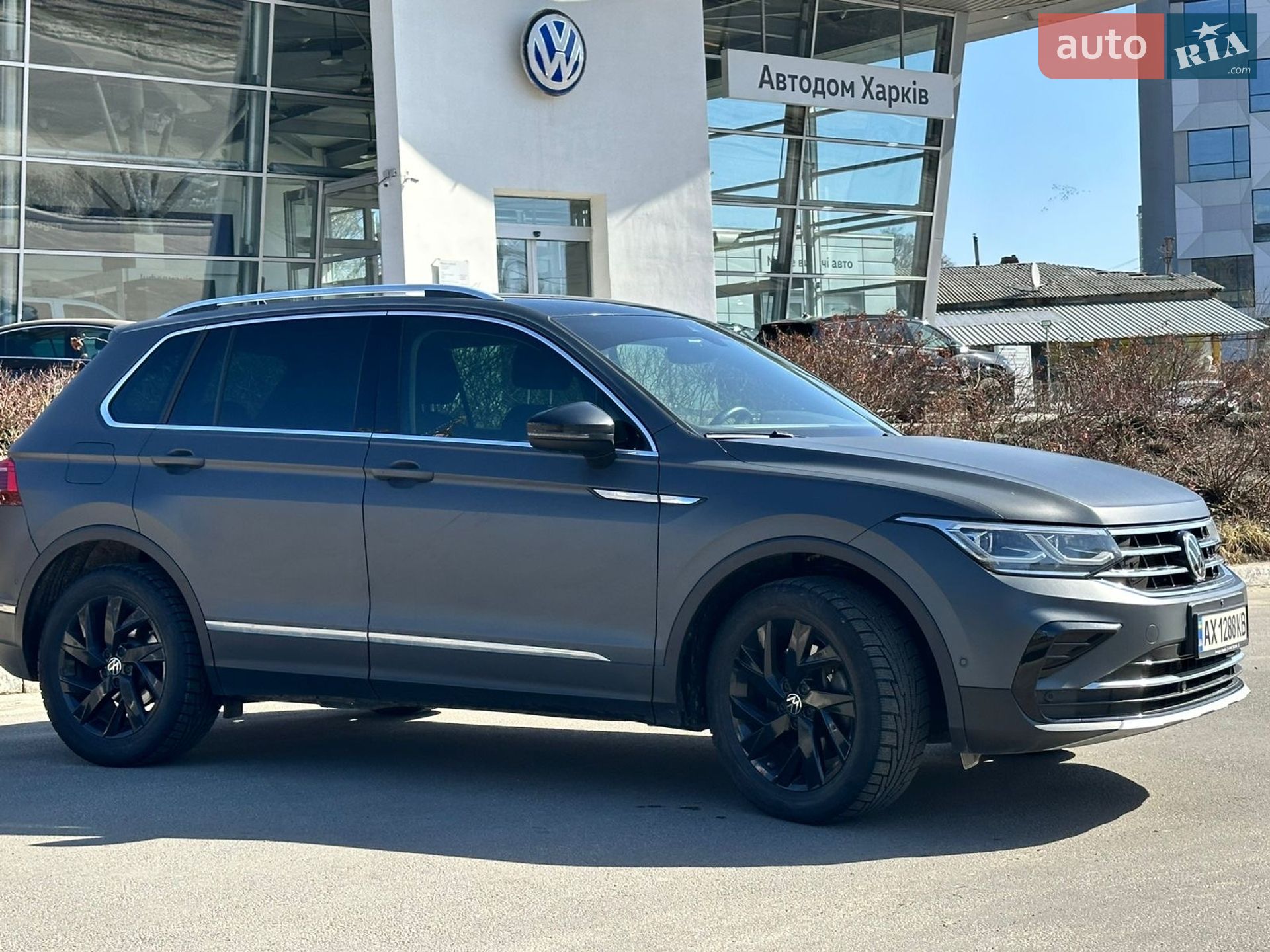 VOLKSWAGEN TIGUAN 2021