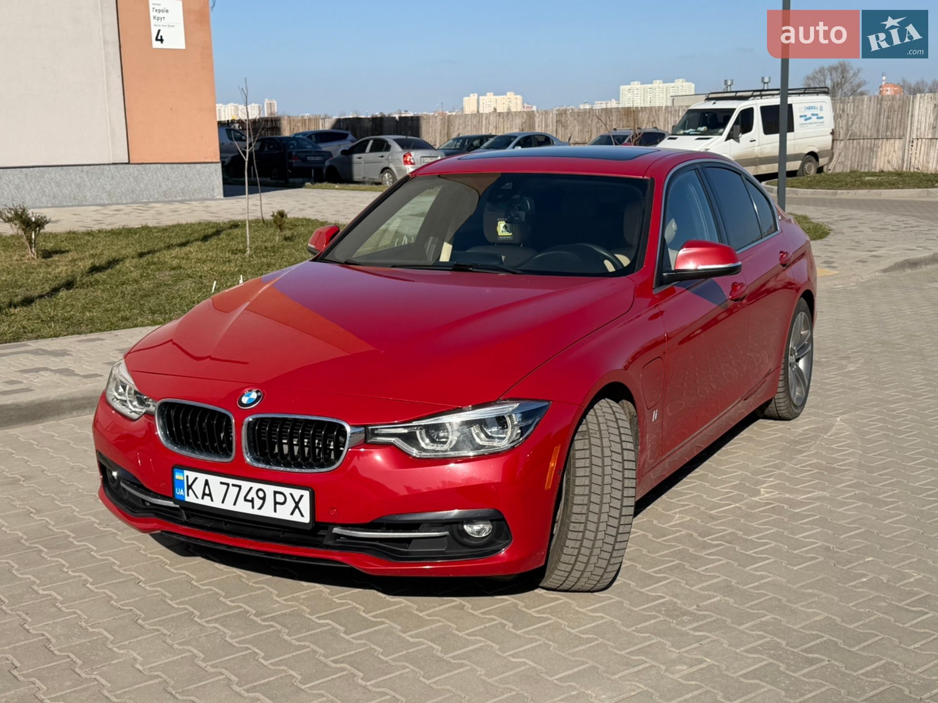 BMW 330Е 2017