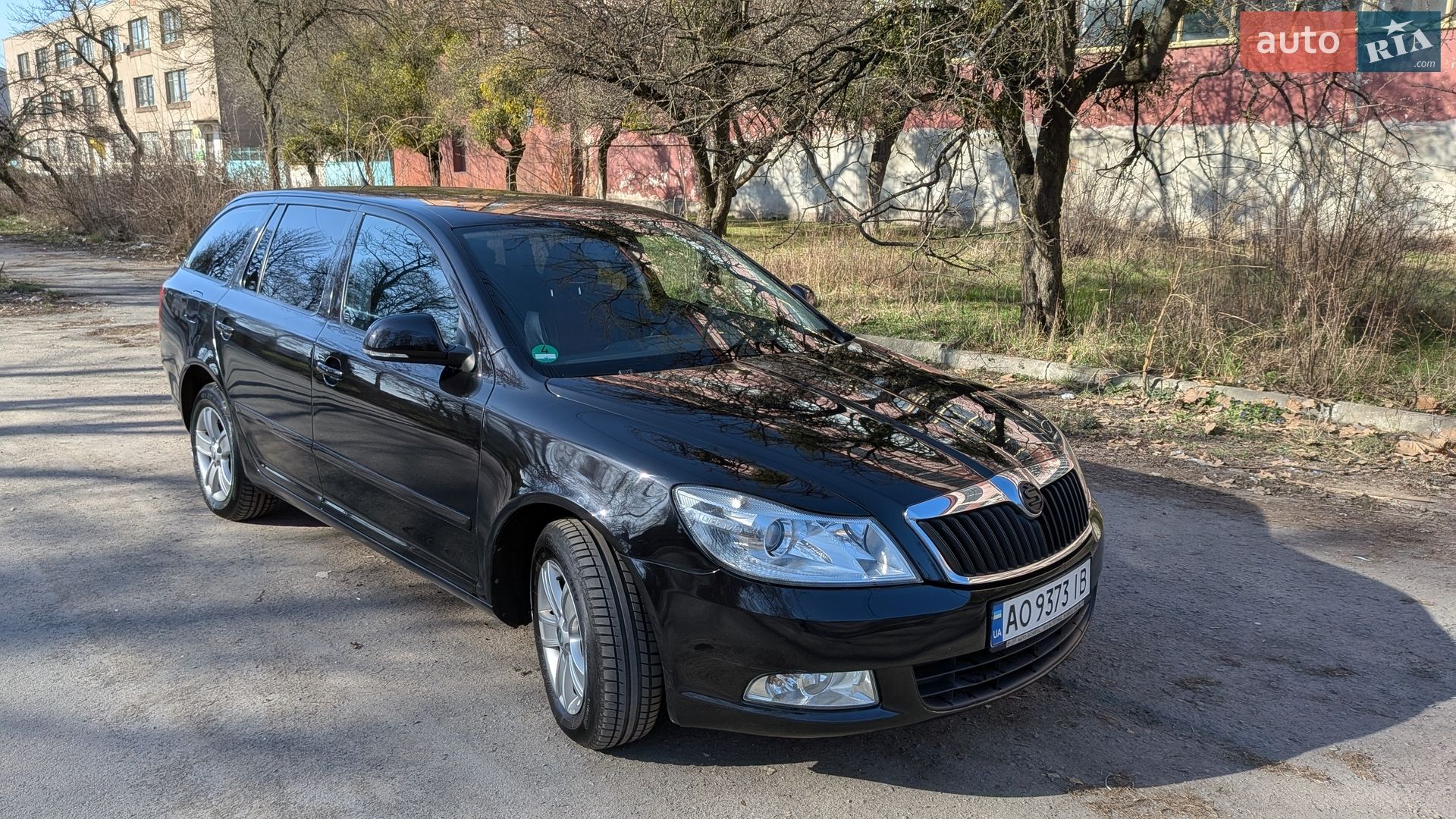 Головне фото звіту автомобіля SKODA OCTAVIA 2010