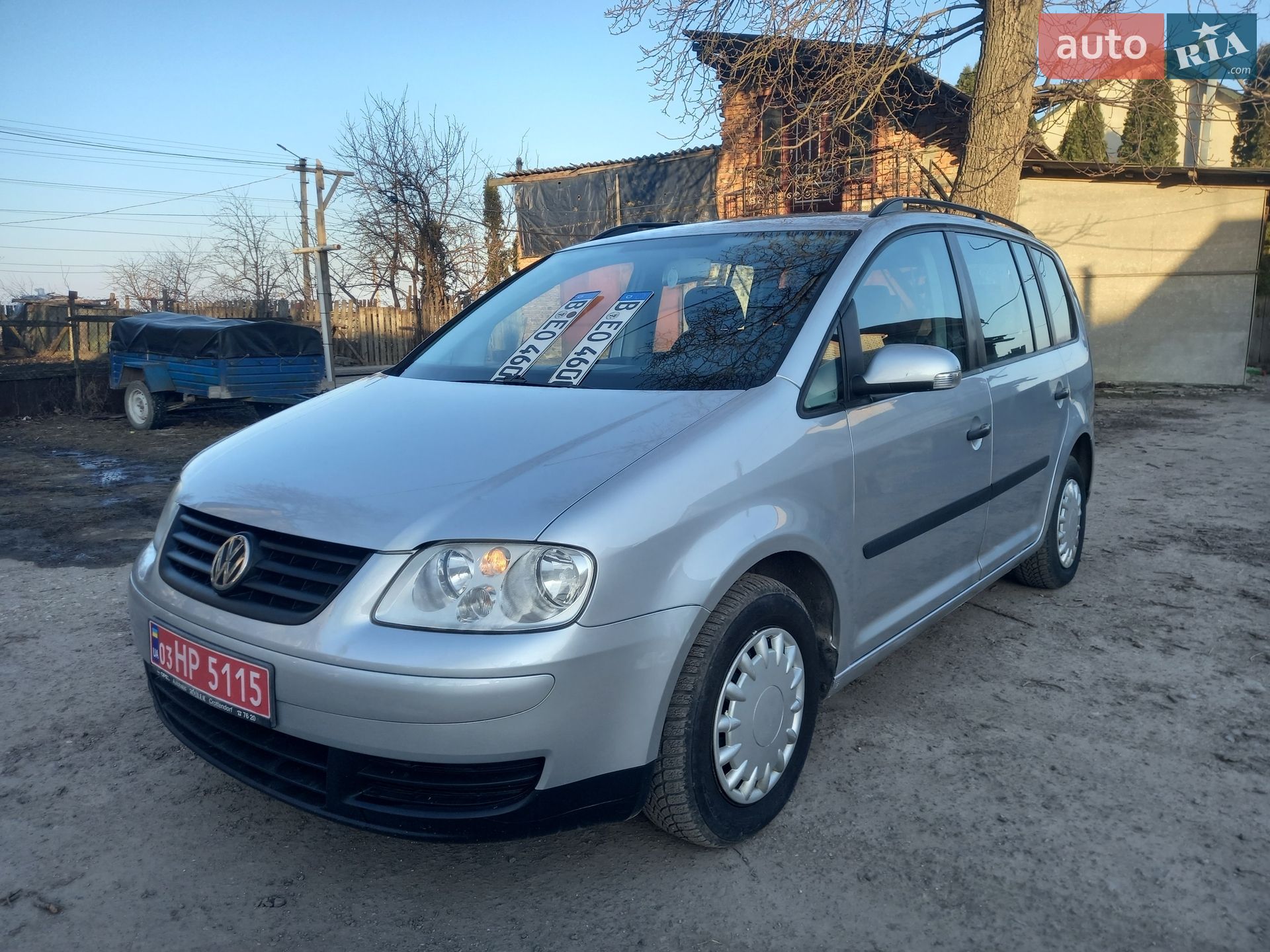 VOLKSWAGEN TOURAN 2004
