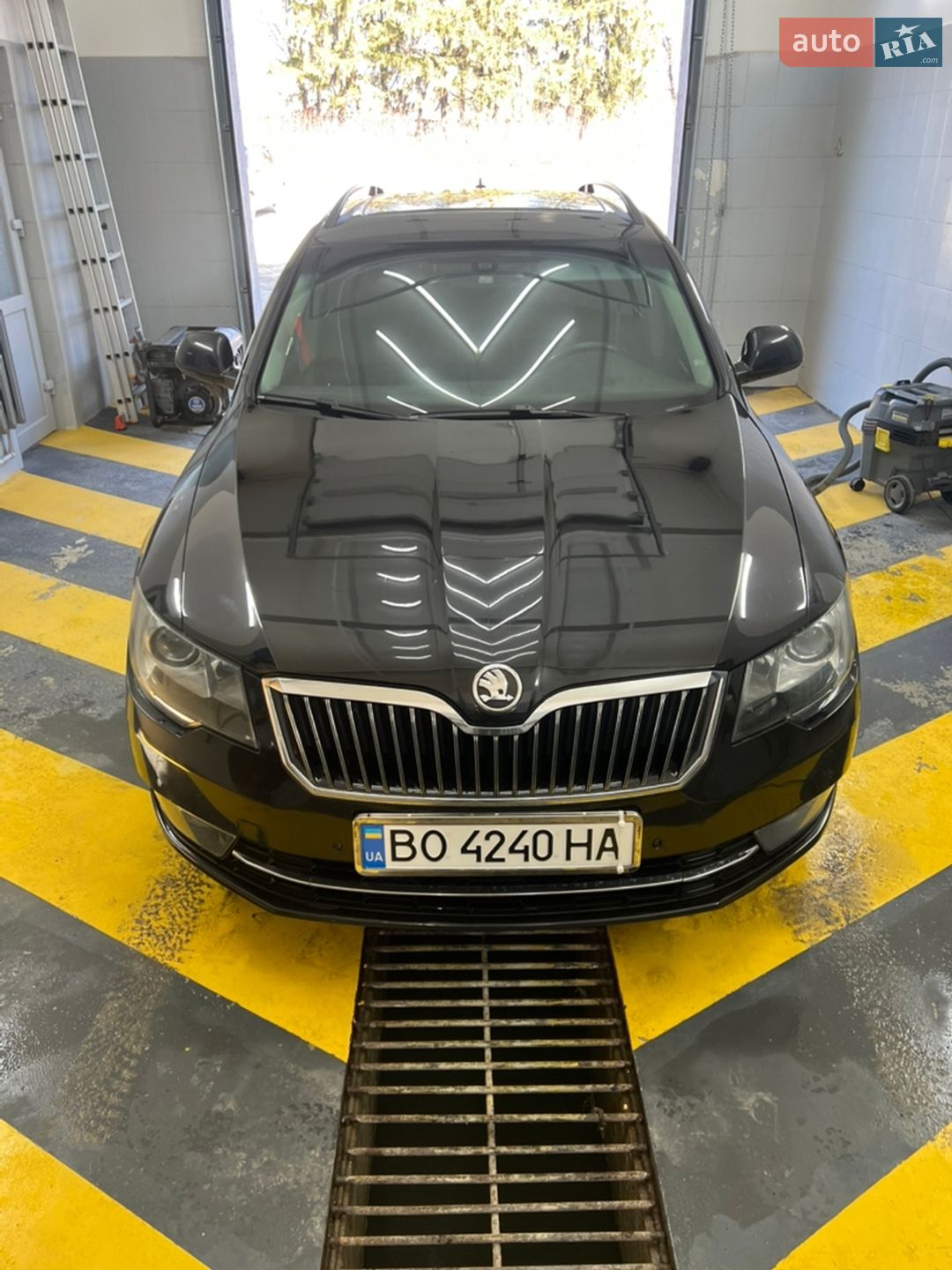 Головне фото звіту автомобіля SKODA SUPERB 2014