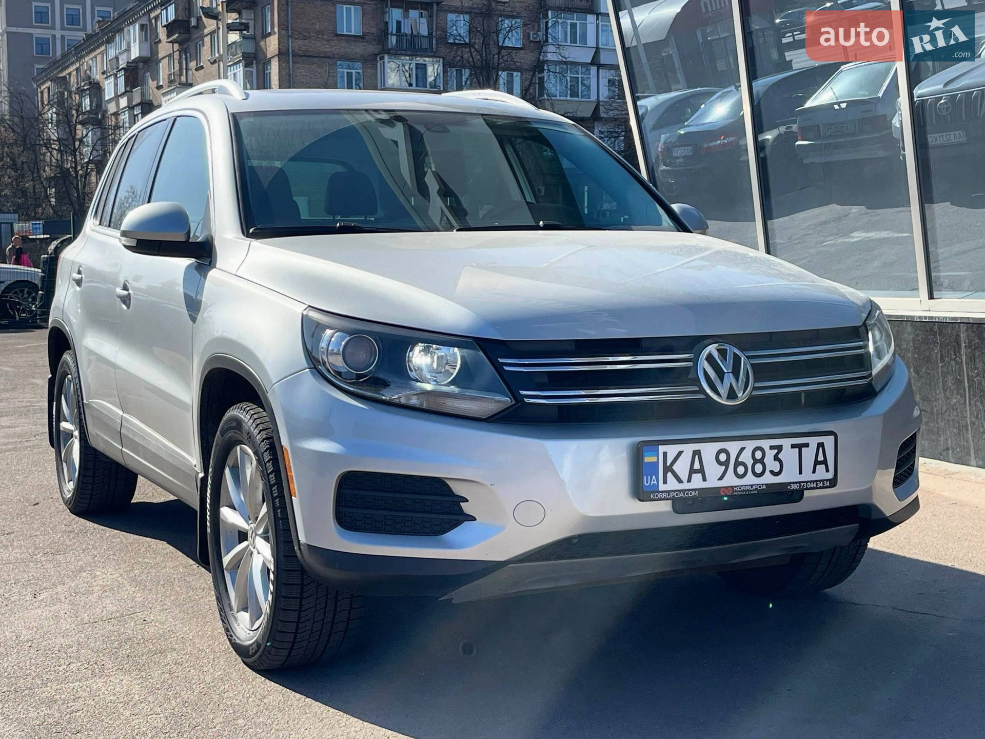 VOLKSWAGEN TIGUAN 2016