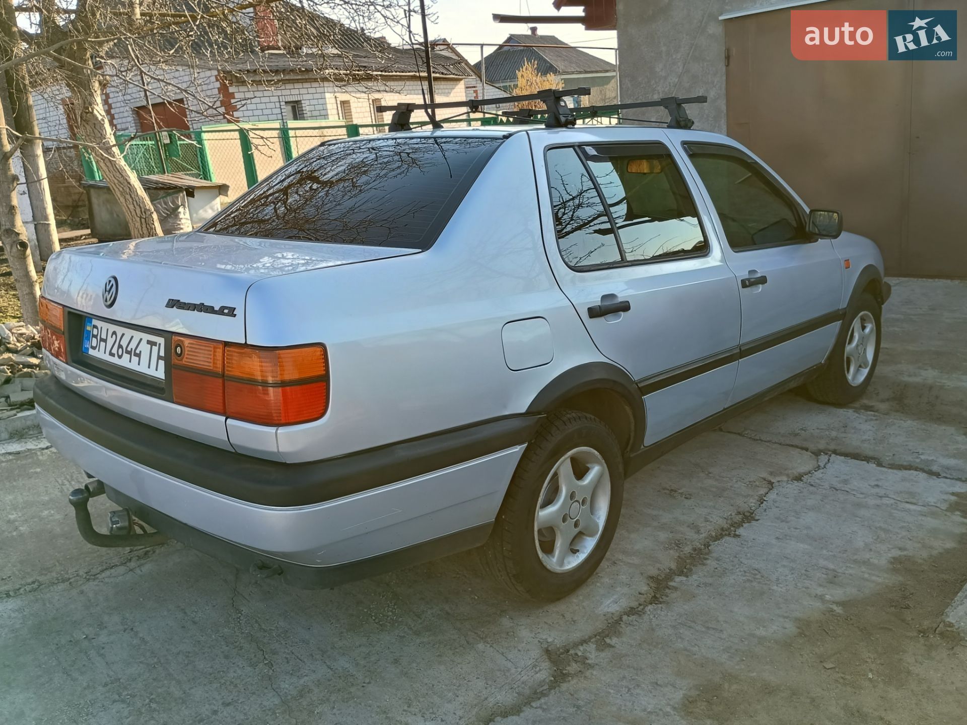 VOLKSWAGEN VENTO 1992