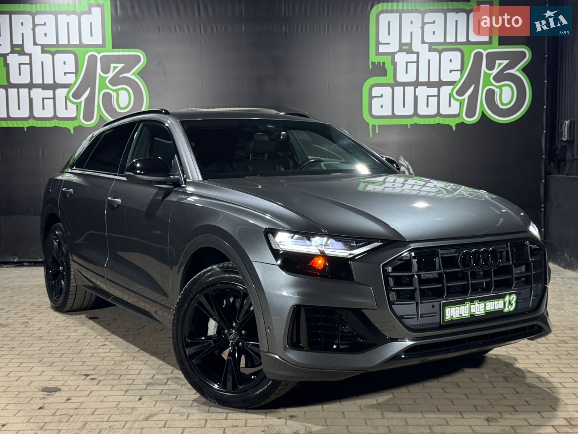 AUDI Q8 2019