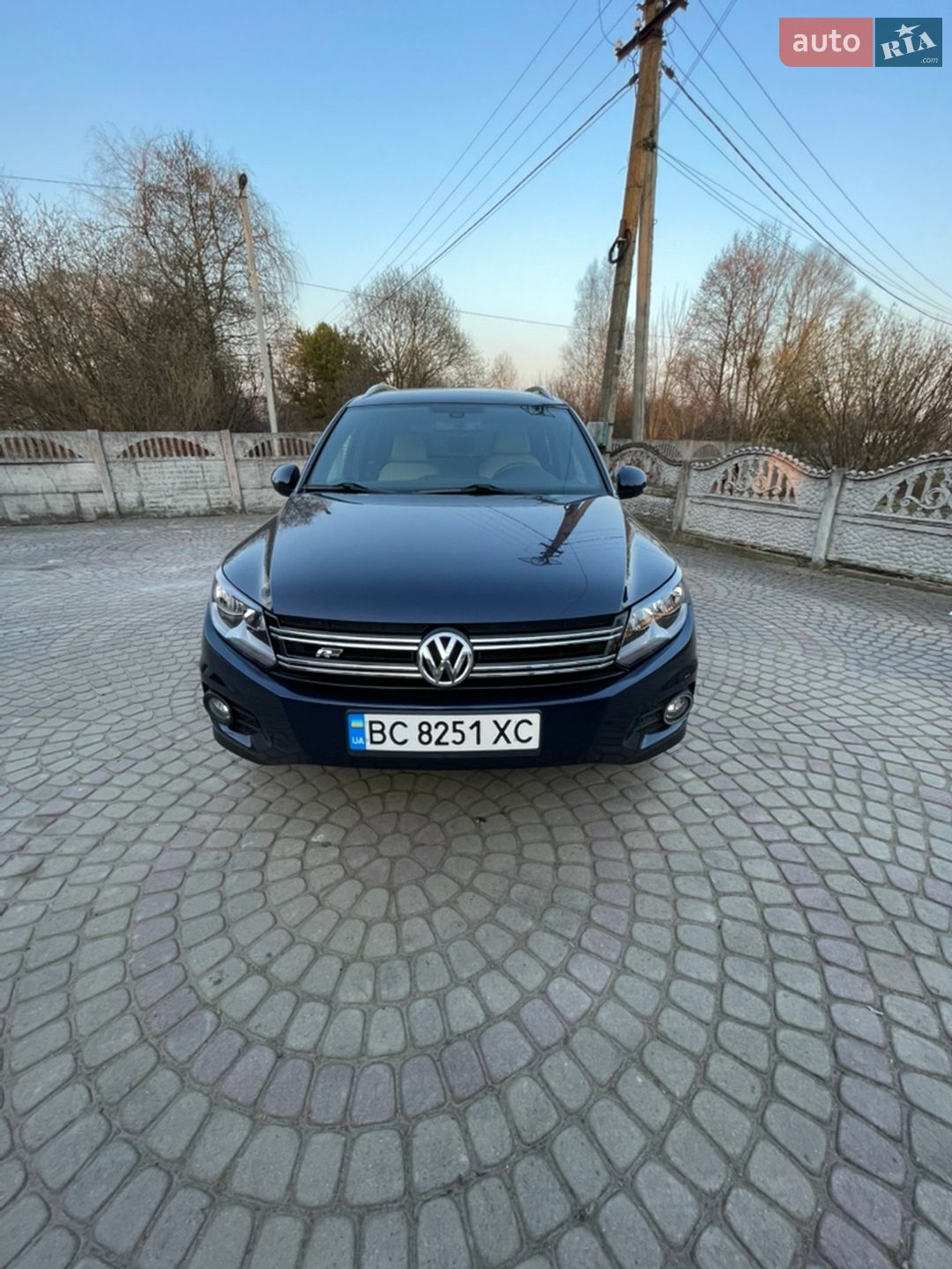 VOLKSWAGEN TIGUAN S 2016