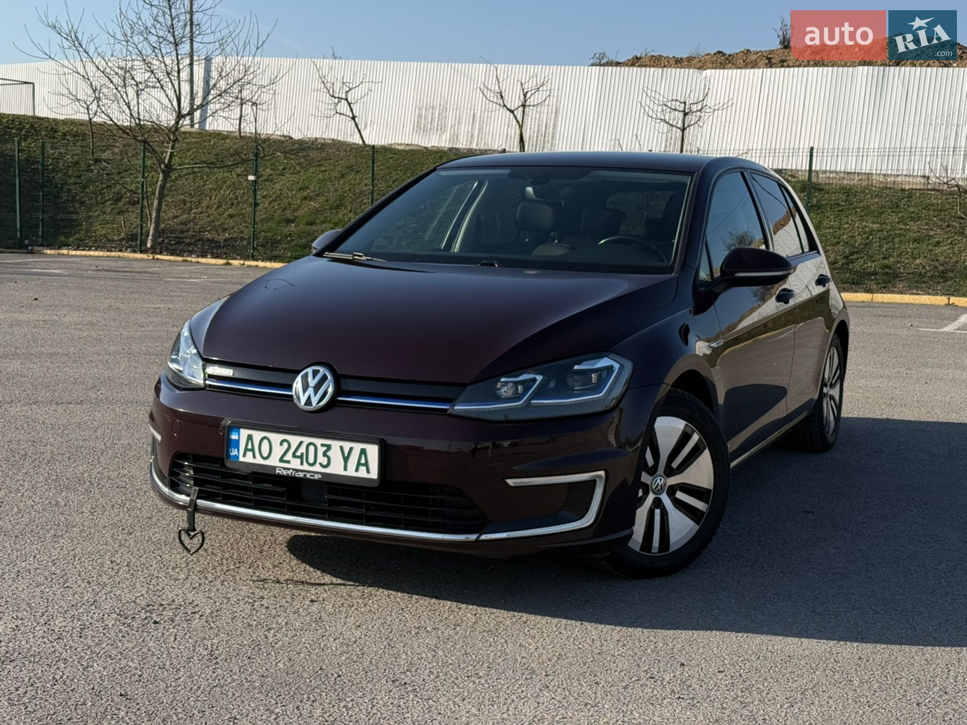 VOLKSWAGEN E-GOLF 2017