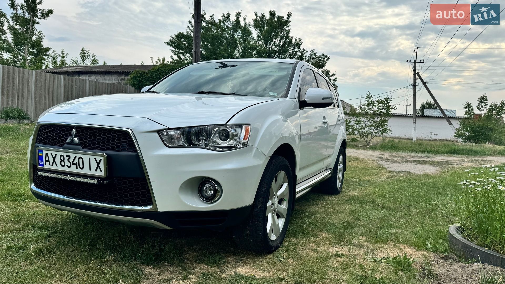 Головне фото звіту автомобіля MITSUBISHI OUTLANDER 2010