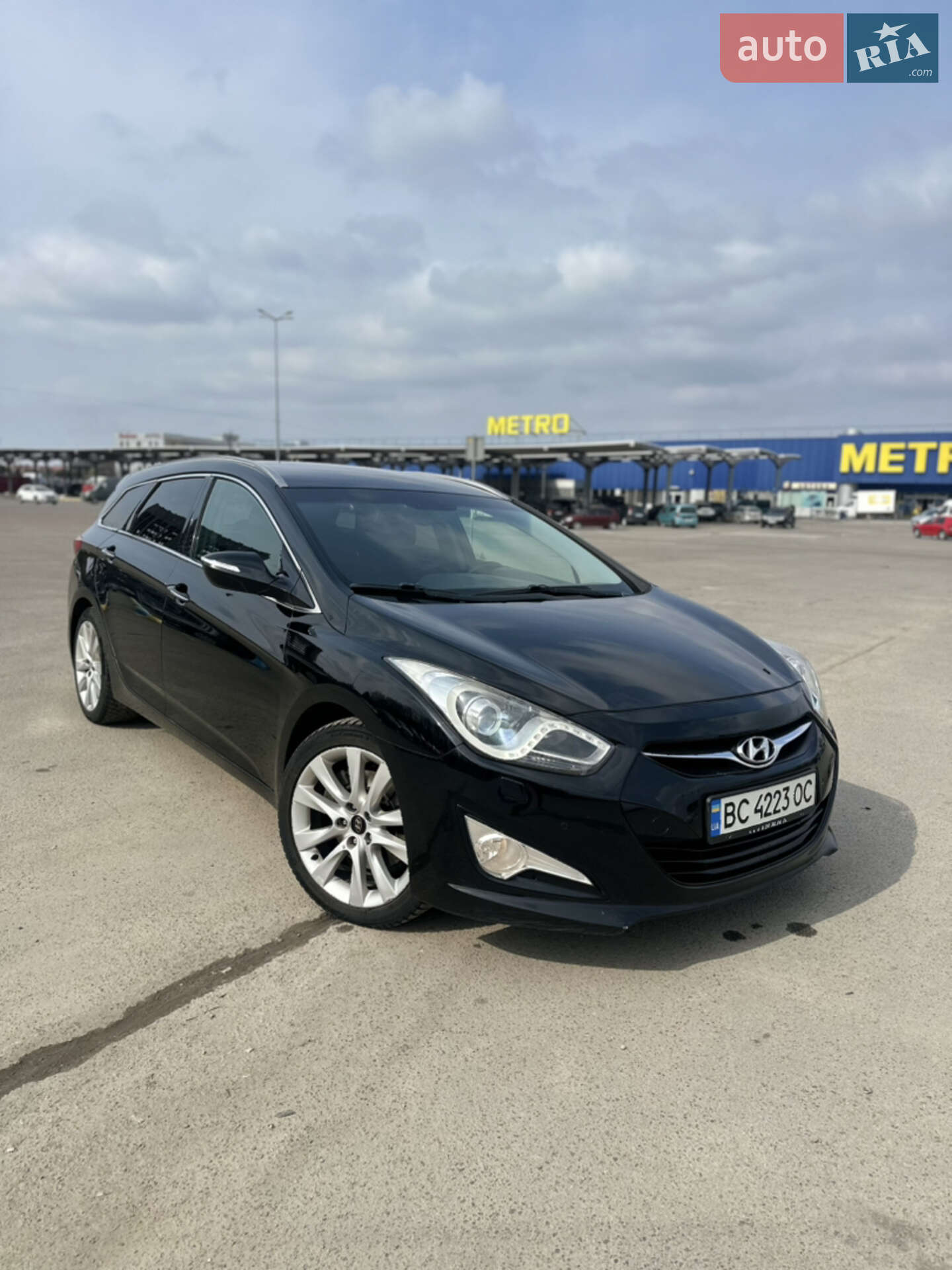Головне фото звіту автомобіля HYUNDAI I40 2012