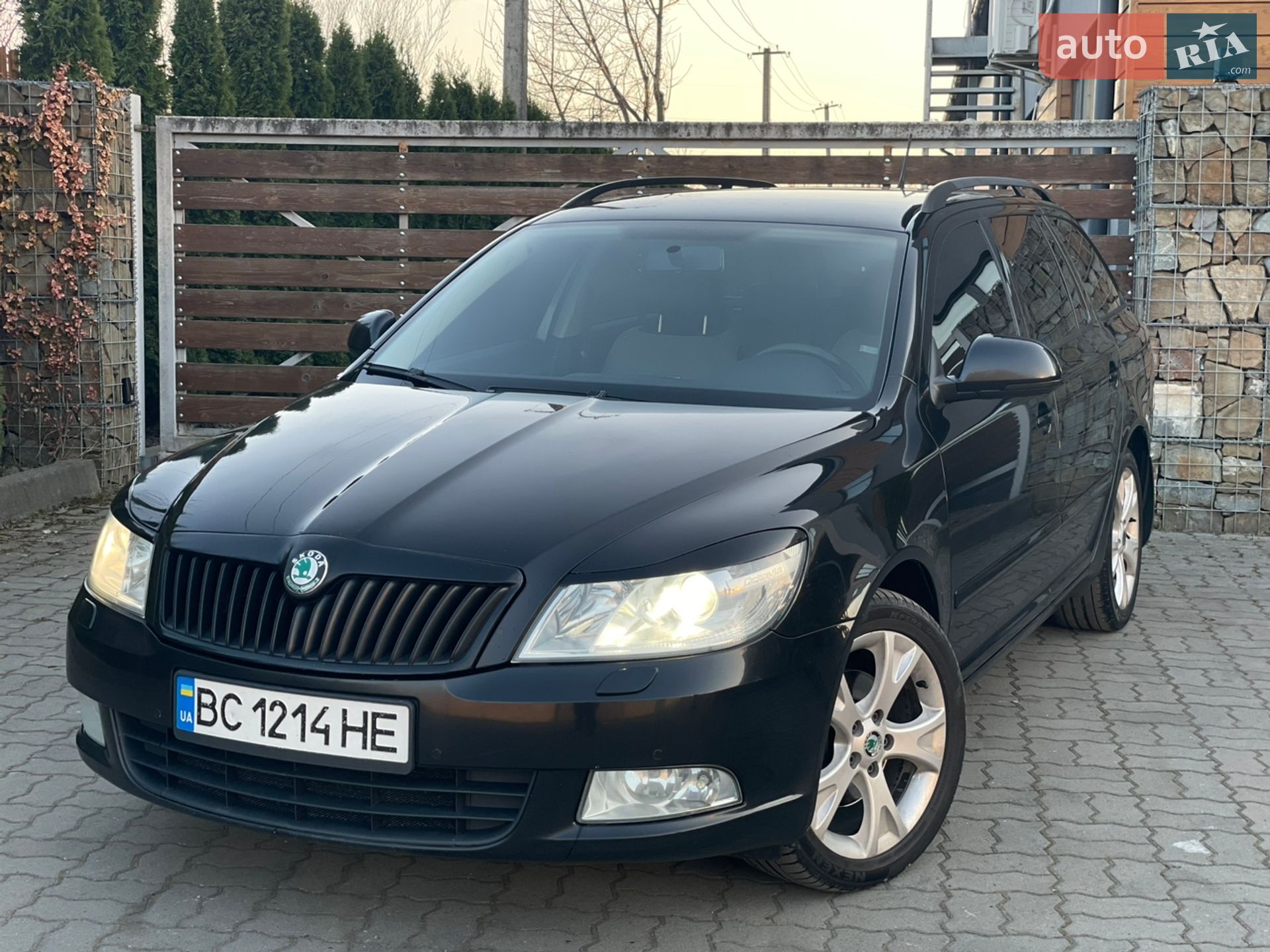 Головне фото звіту автомобіля SKODA OCTAVIA 2011