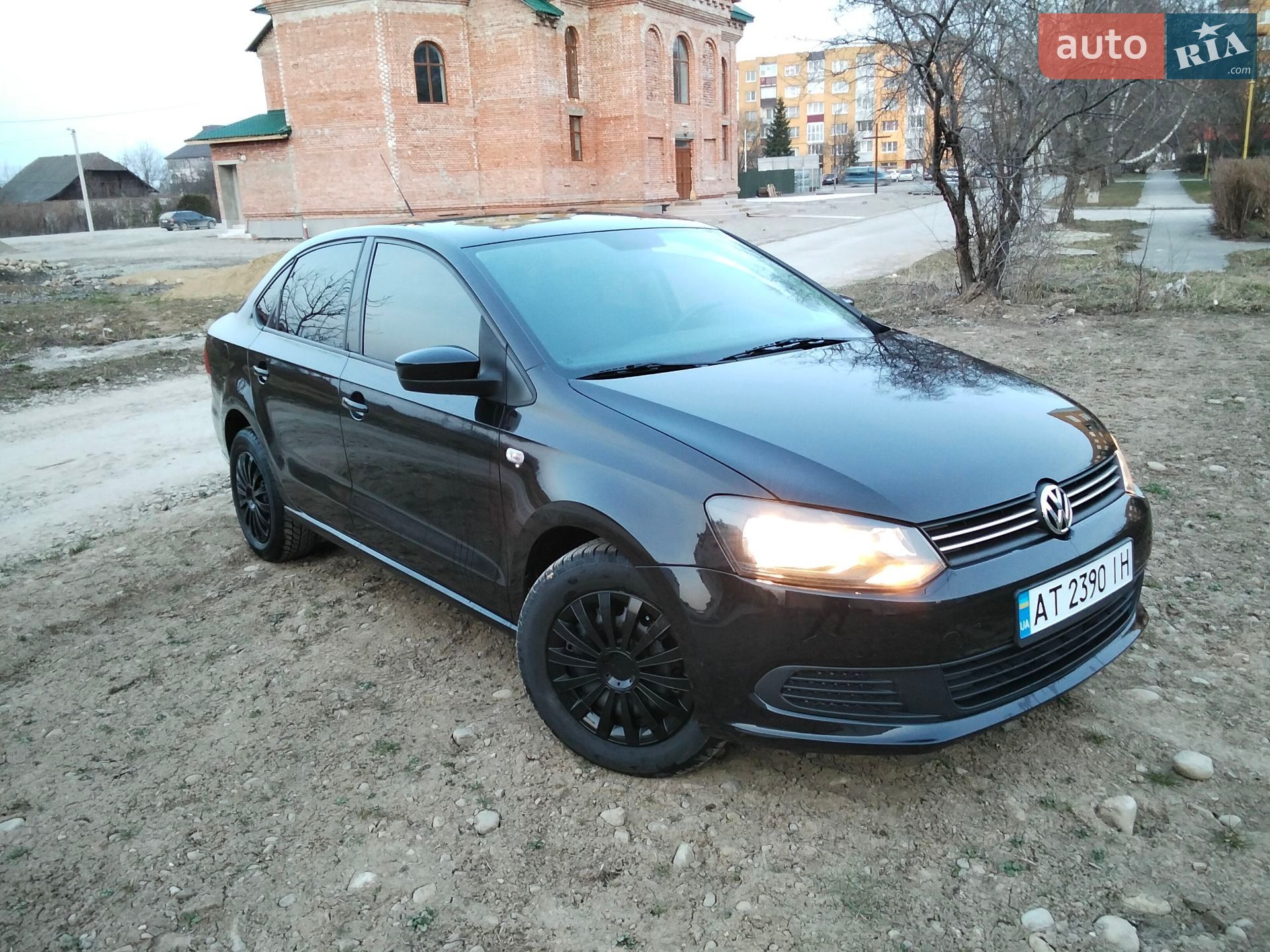 VOLKSWAGEN POLO 2011