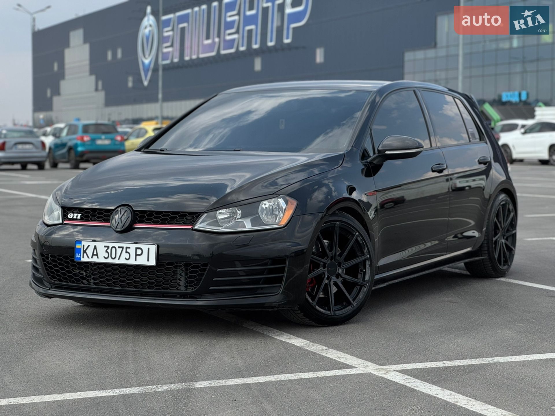 VOLKSWAGEN GOLF 2016