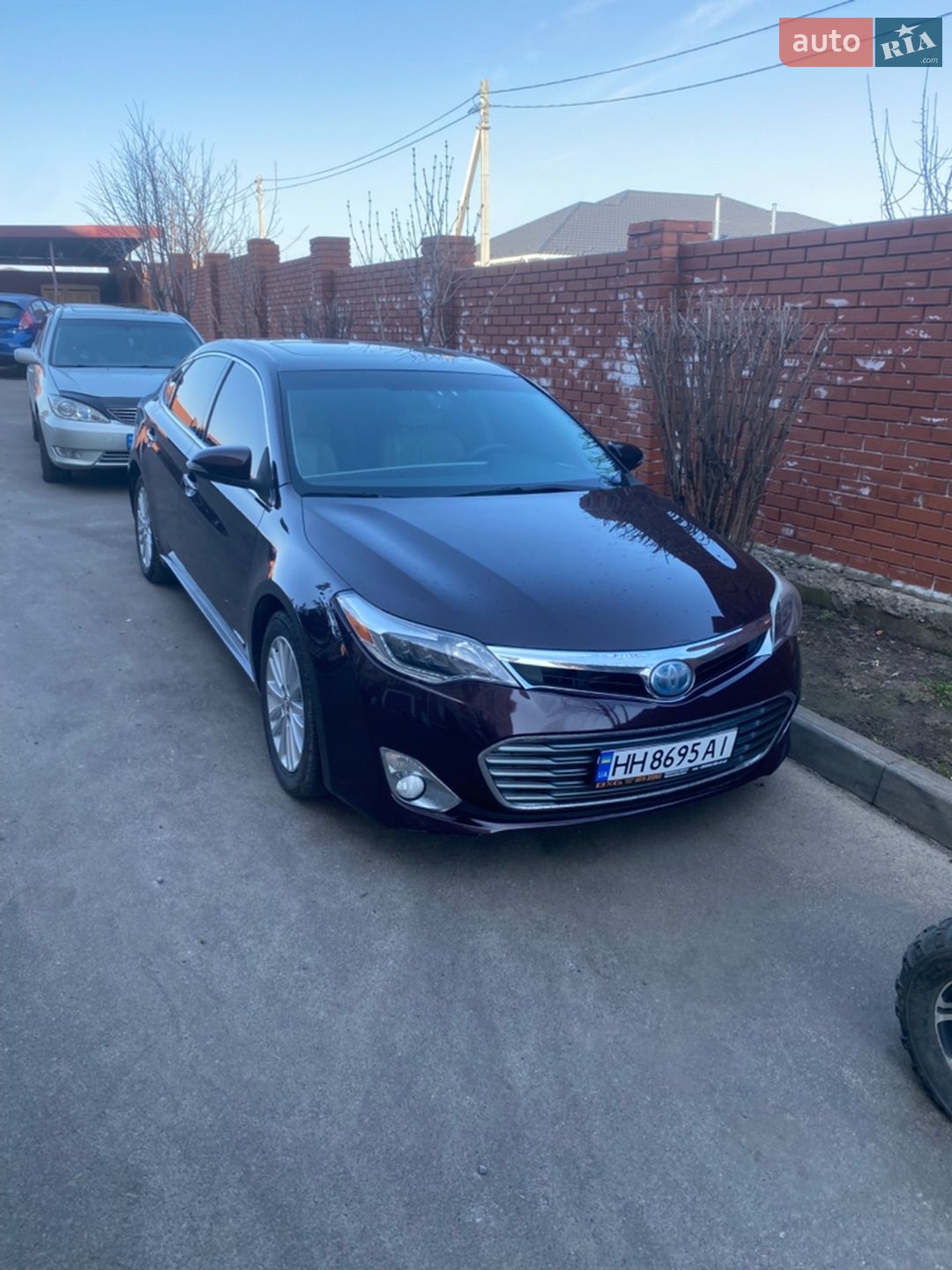 TOYOTA AVALON HYBRID LIMITED 2012