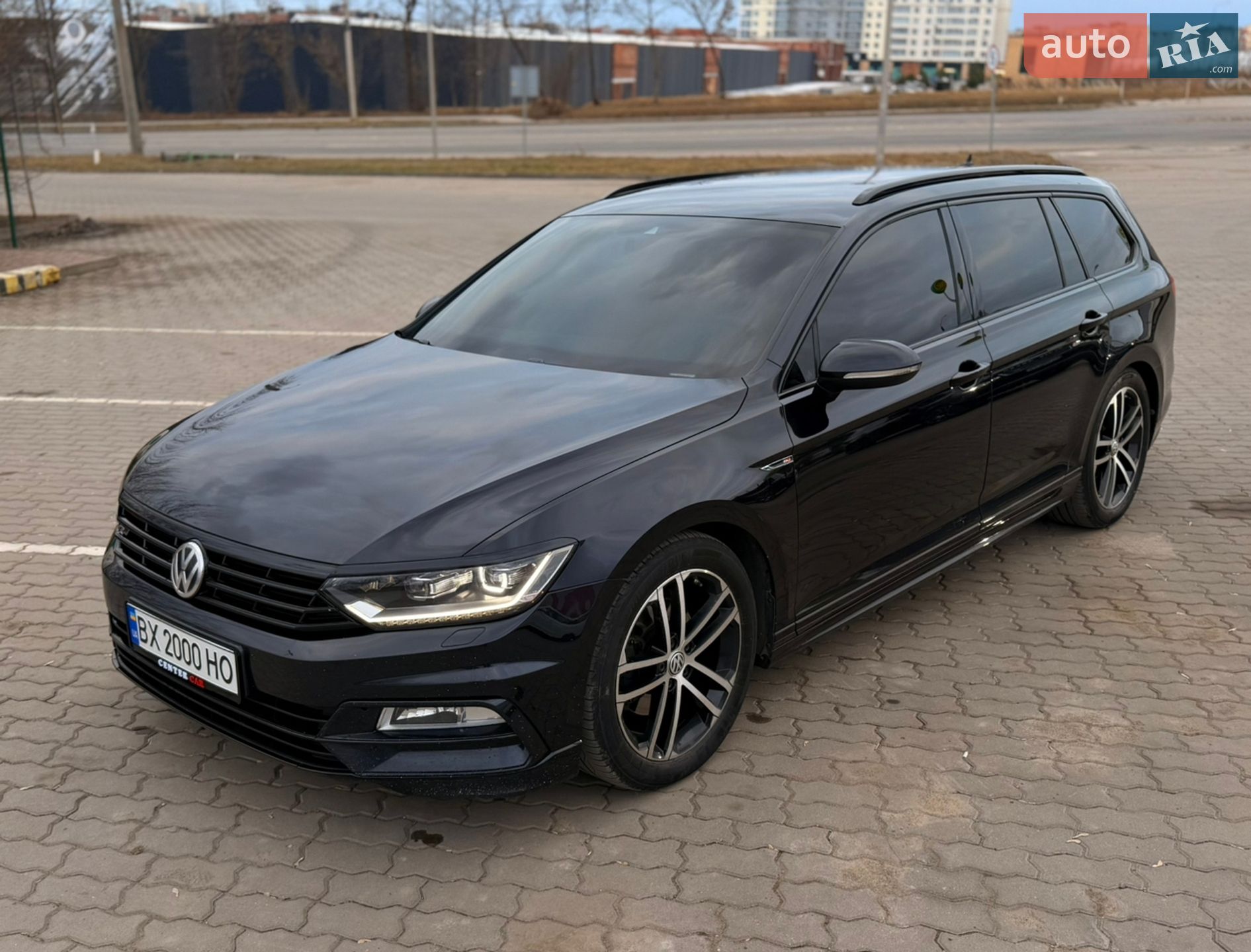 VOLKSWAGEN PASSAT 2016
