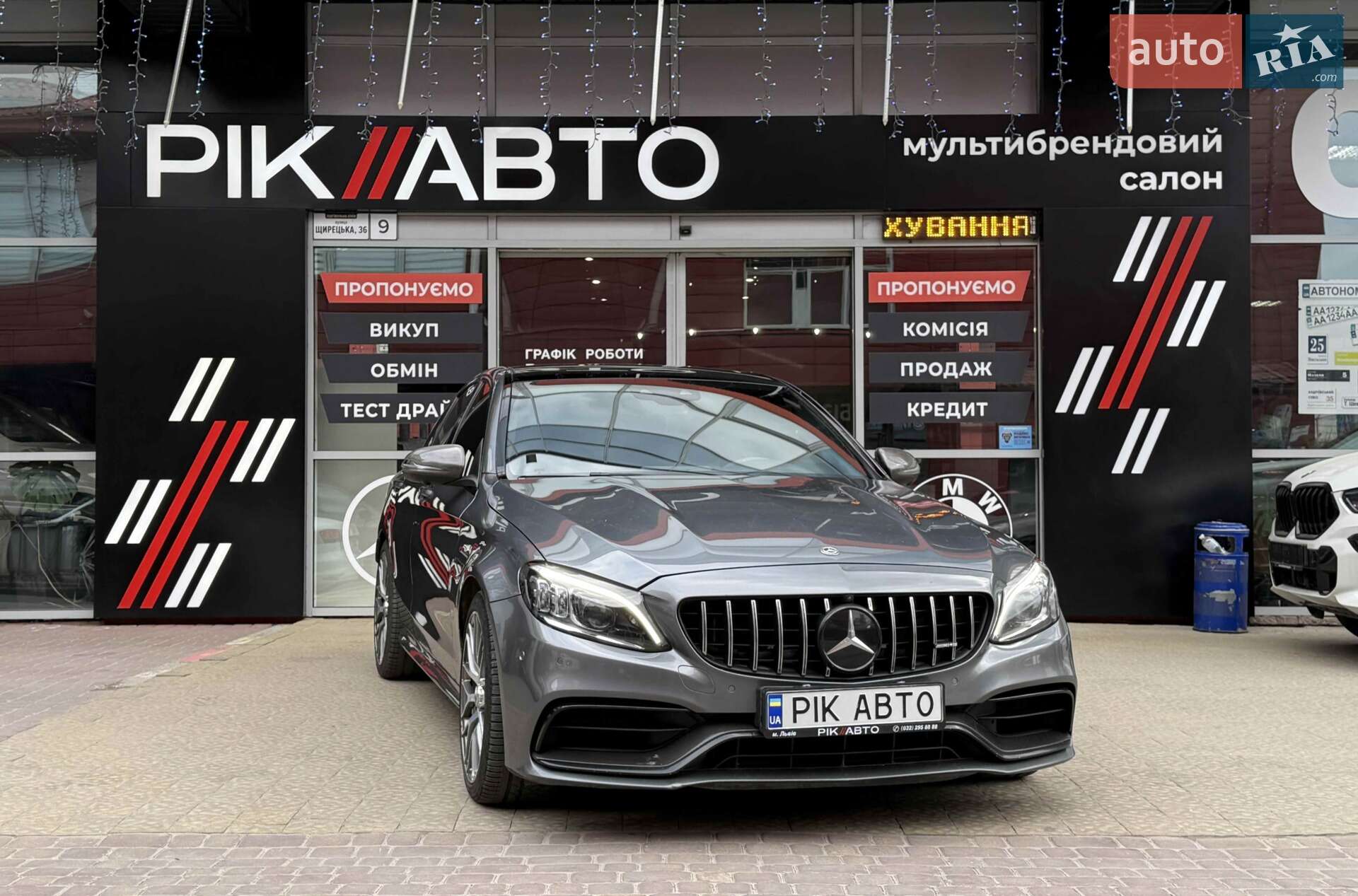 MERCEDES-BENZ C 63