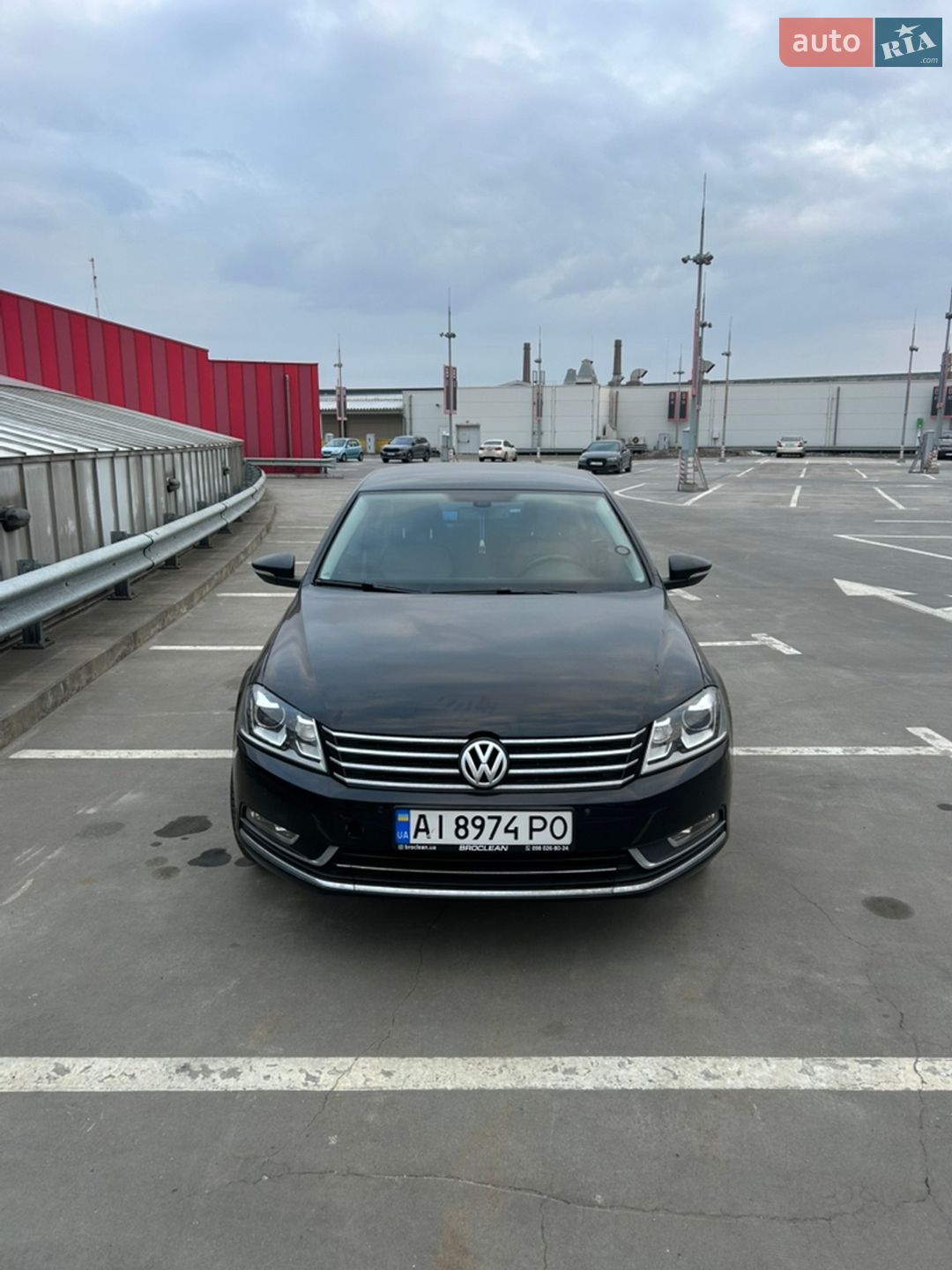 VOLKSWAGEN PASSAT 2011