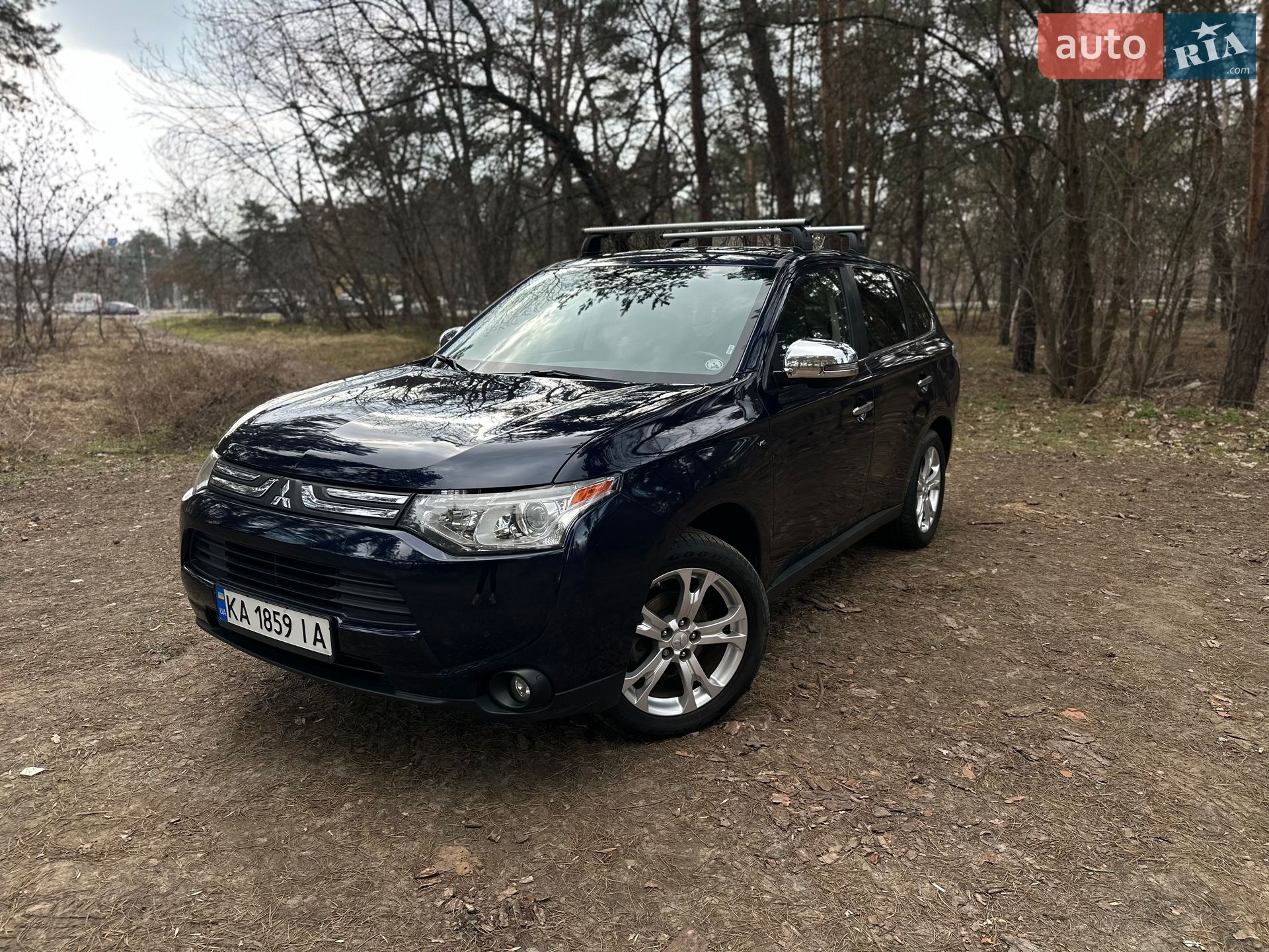 Головне фото звіту автомобіля MITSUBISHI OUTLANDER 2013