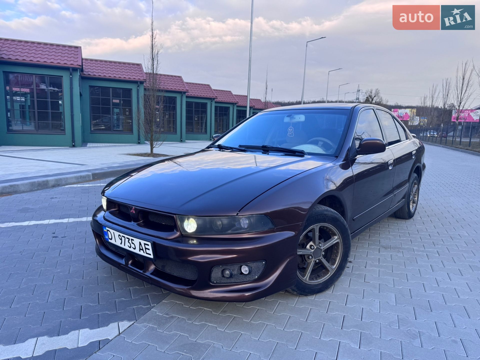 MITSUBISHI GALANT 2000