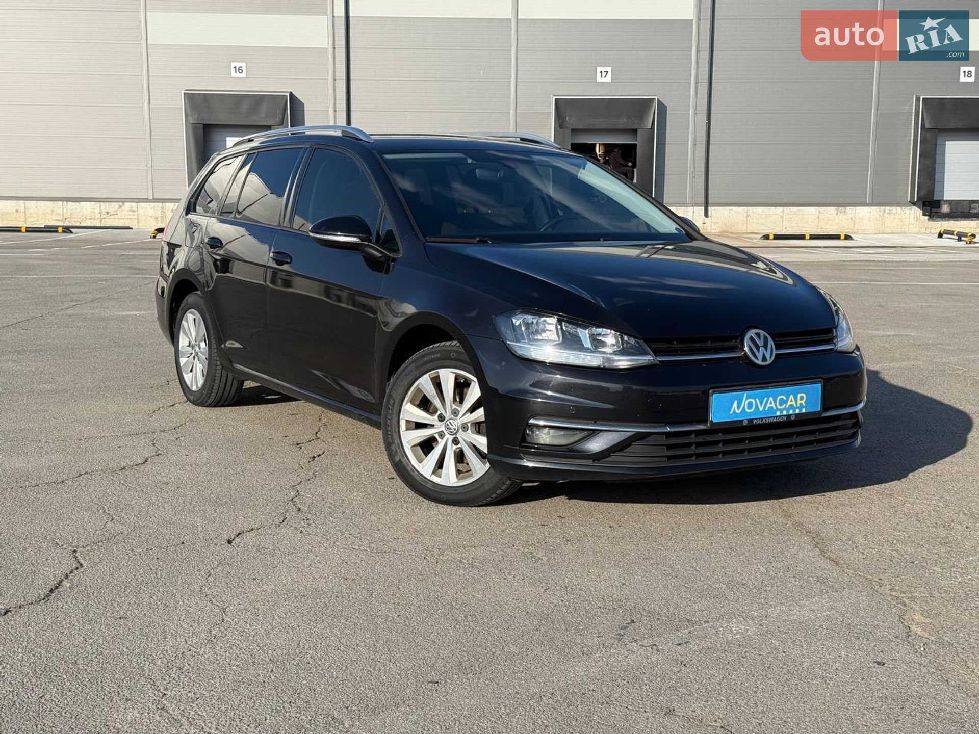 VOLKSWAGEN GOLF 2017