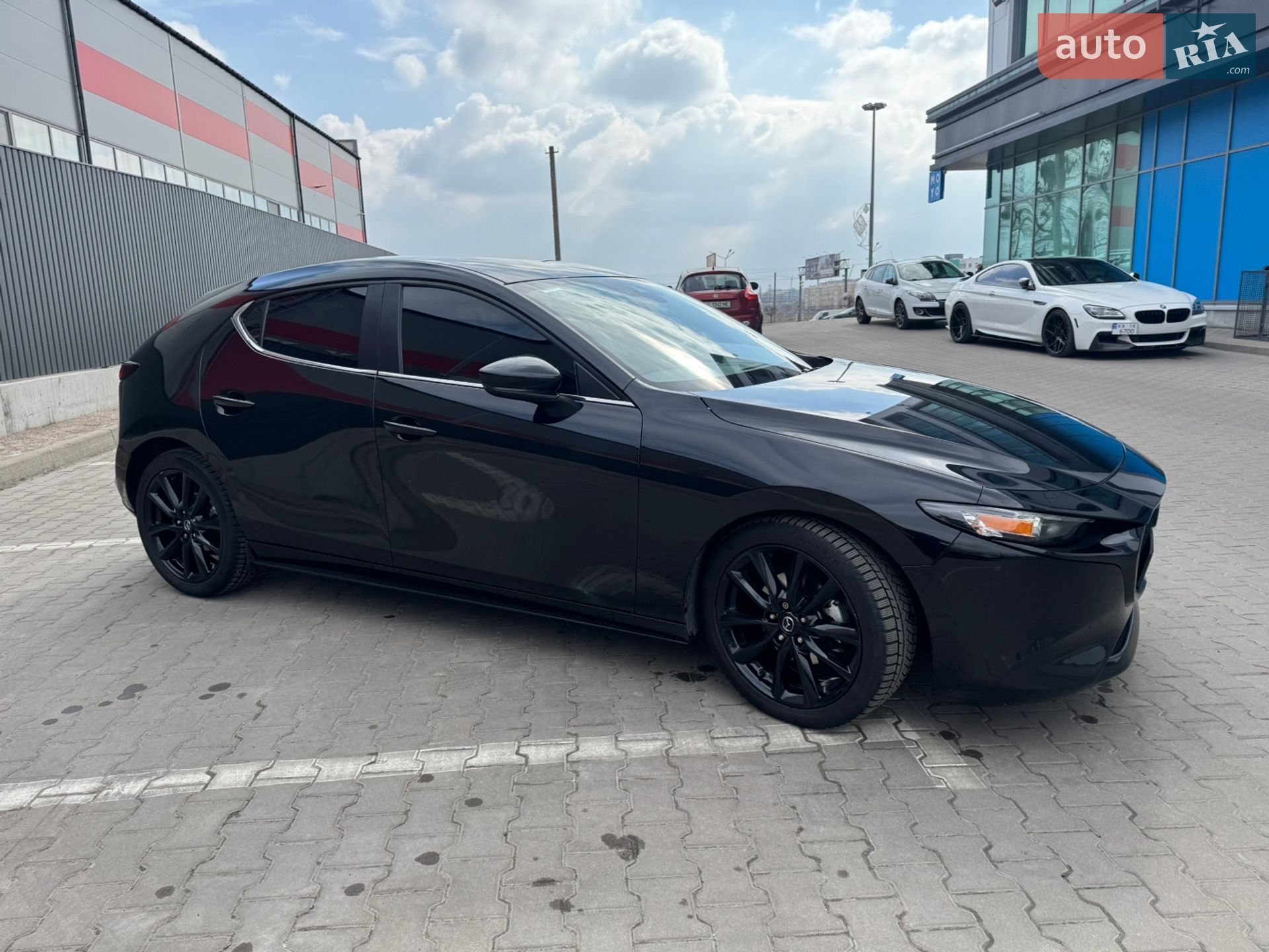 Головне фото звіту автомобіля MAZDA 3 2019