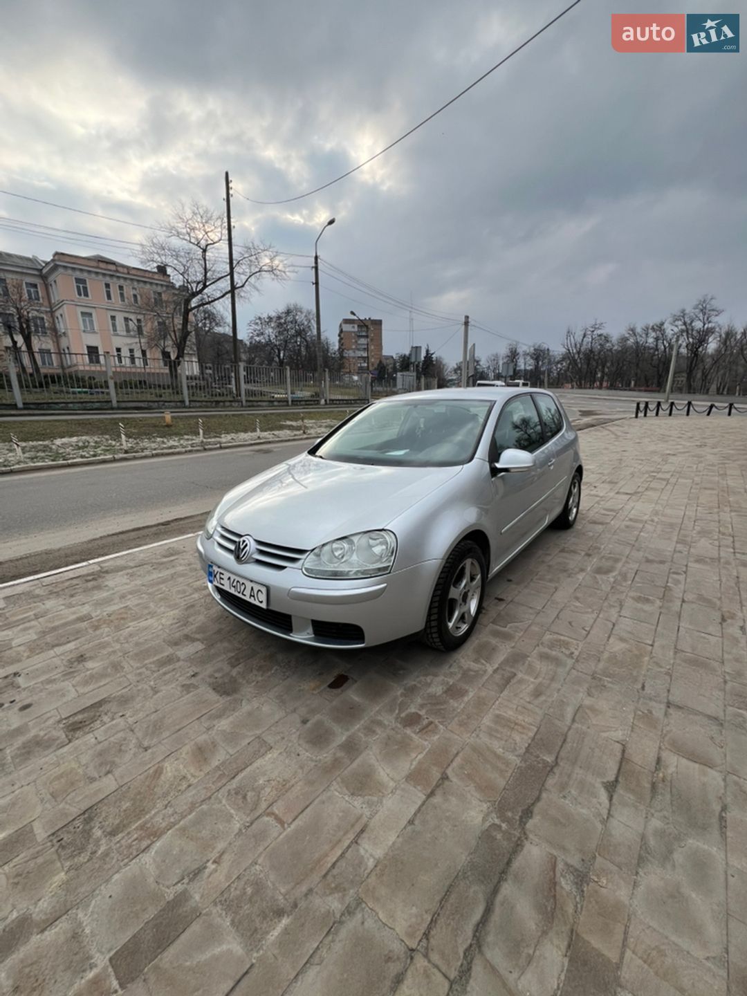 VOLKSWAGEN GOLF 2005